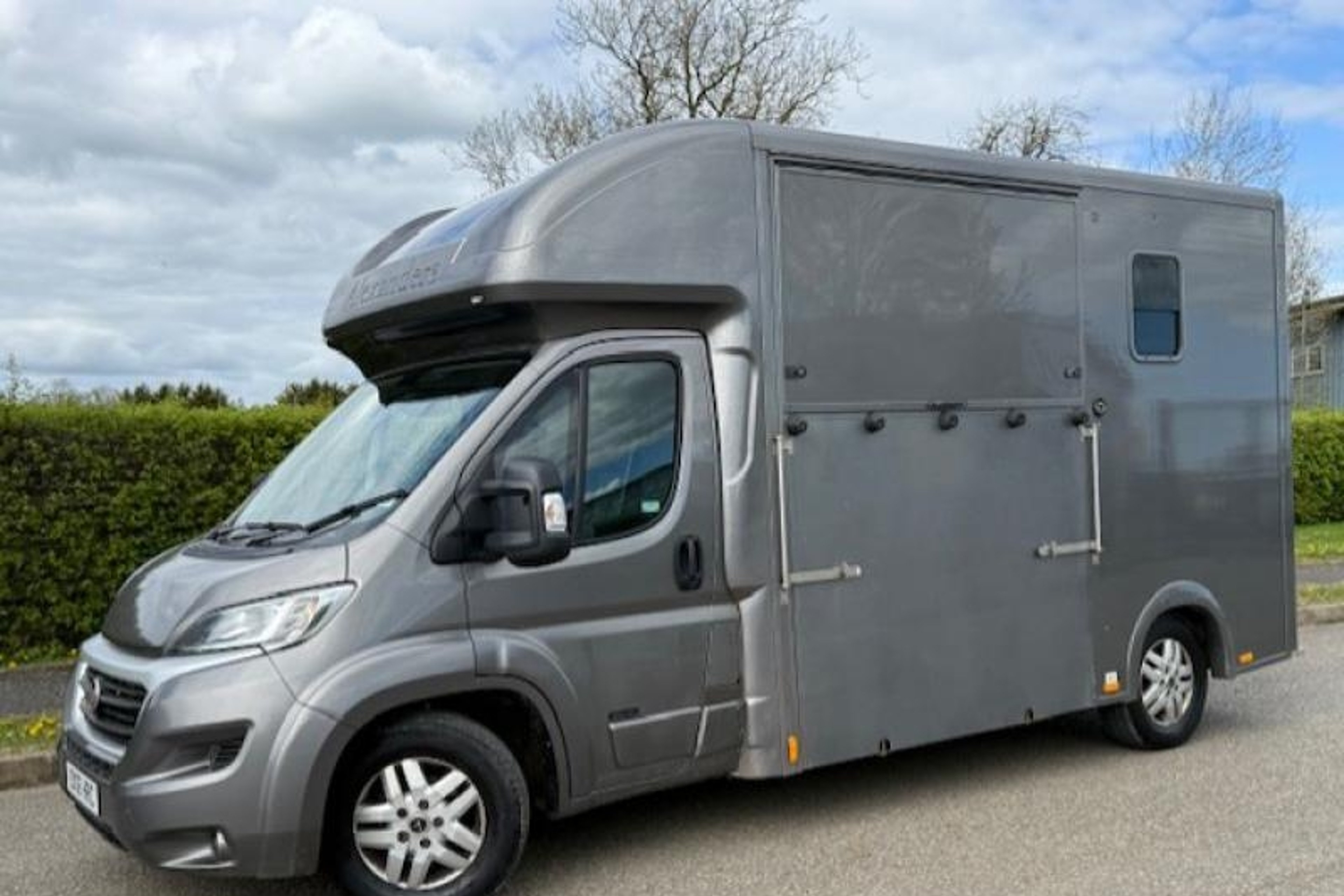 4.5t Fiat Ducato by Alexander Horseboxes