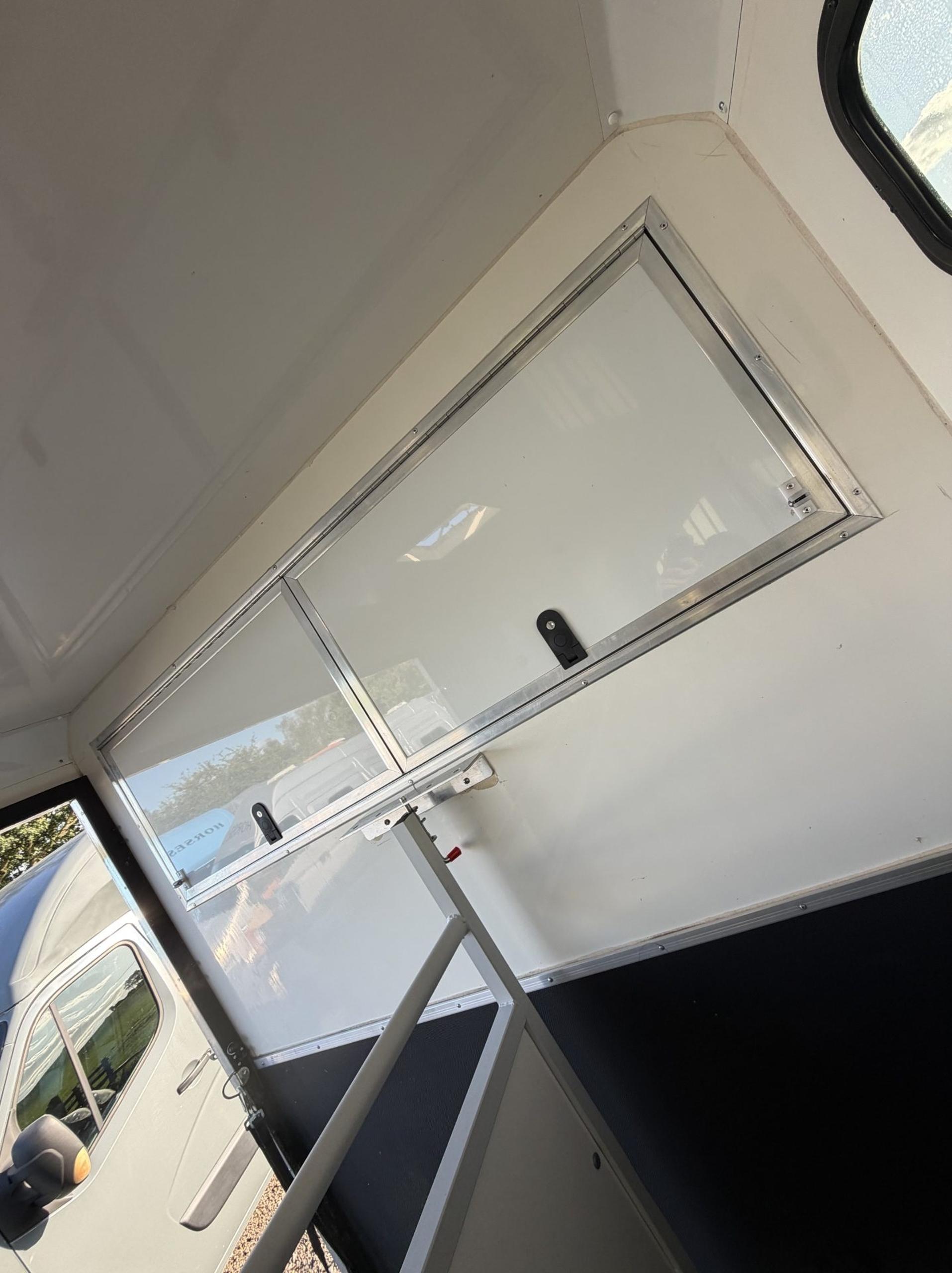 3.5t Citroën Relay by Regent - image 7 of 18