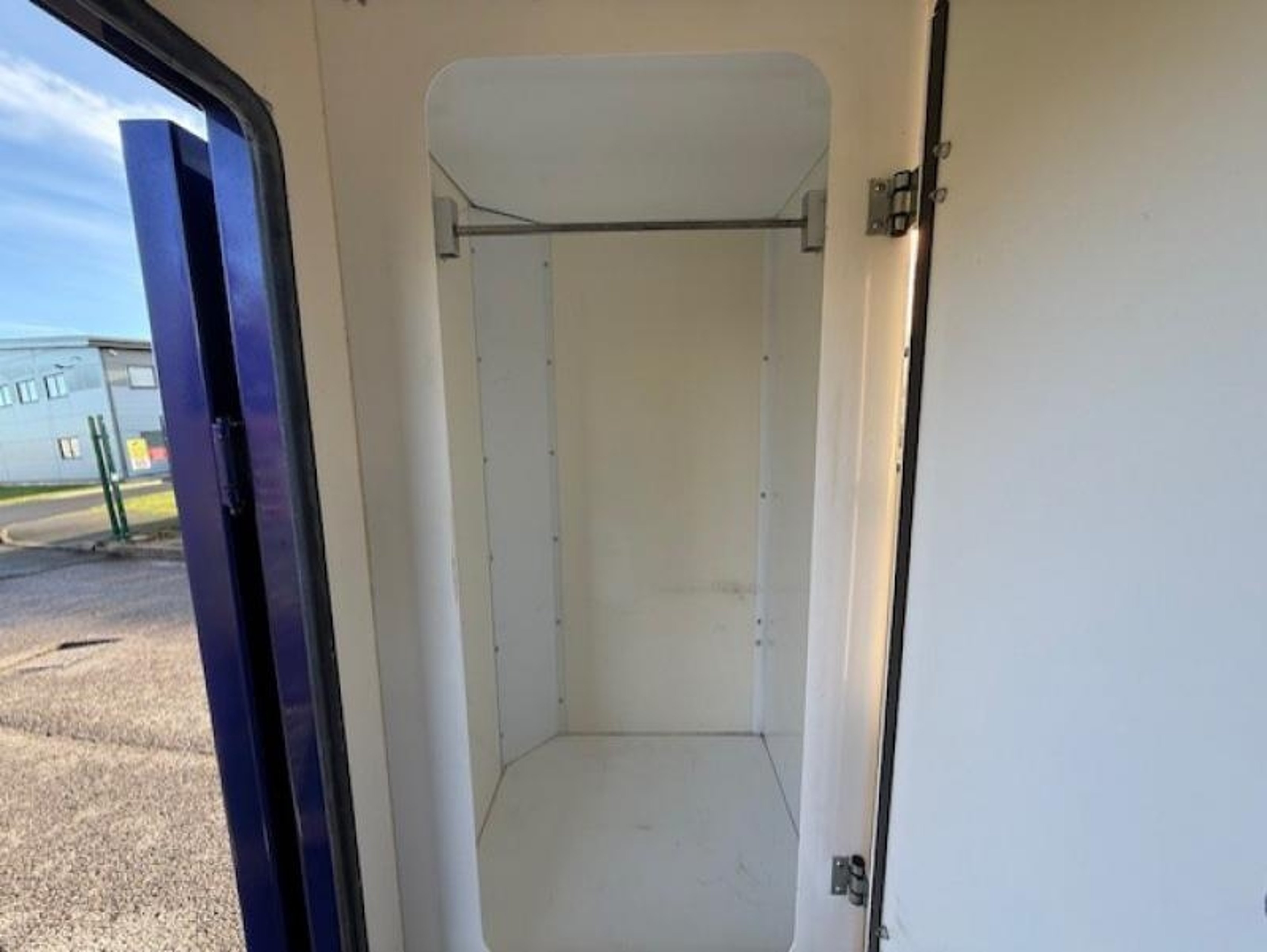 4T Peugeot Boxer by John Oates - image 7 of 10