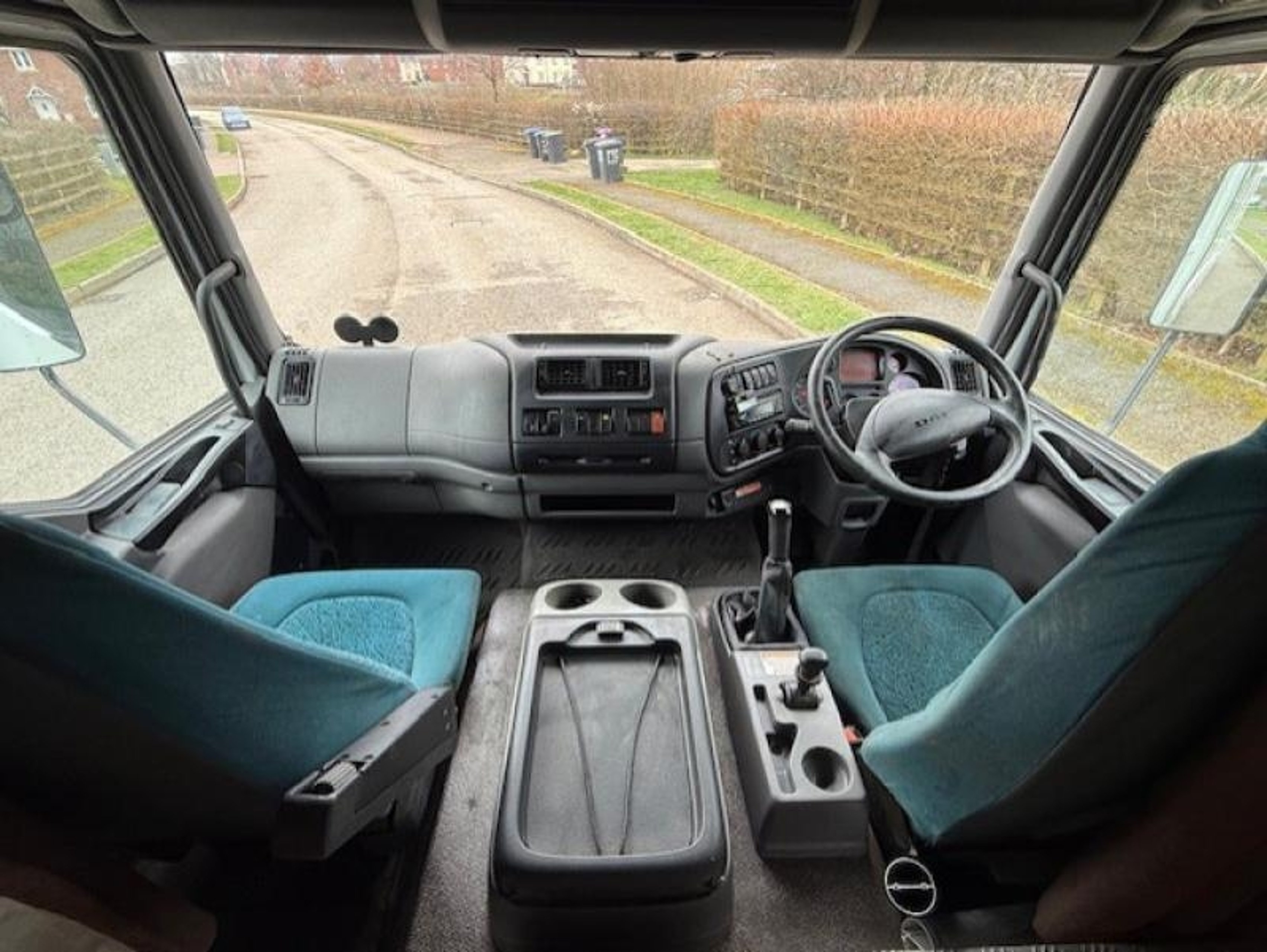 12t DAF Lf 180 by Tristar Horseboxes - image 10 of 18