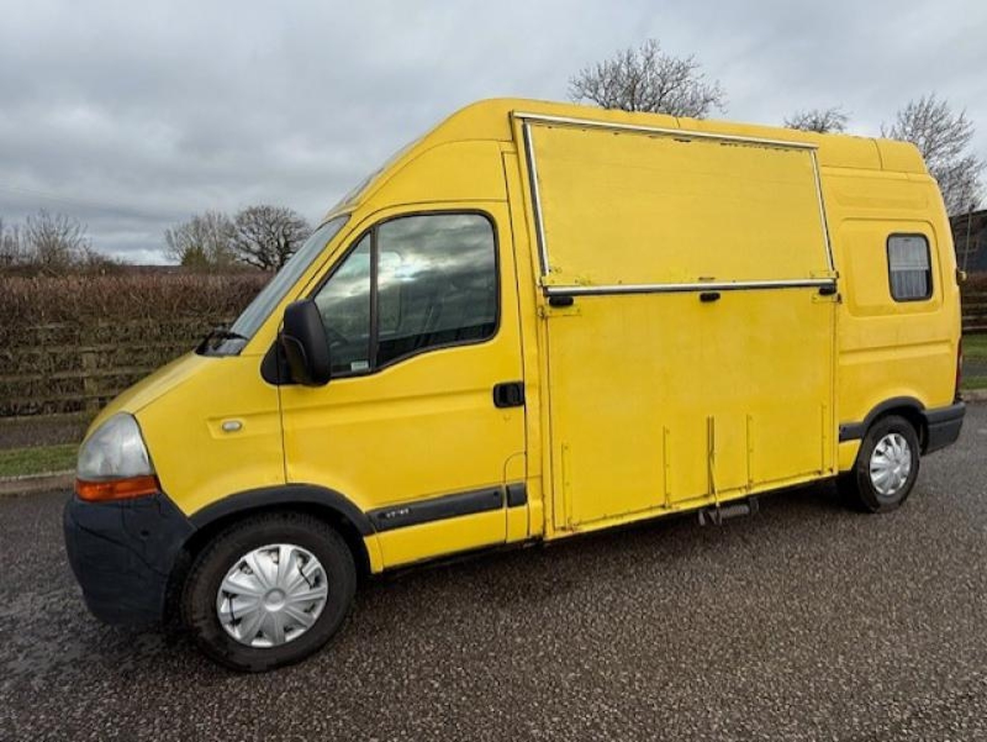 3.5t Renault Master by Can-Van - image 6 of 17
