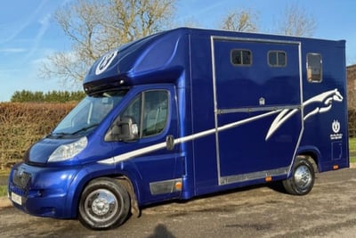 4T Peugeot Boxer by John Oates