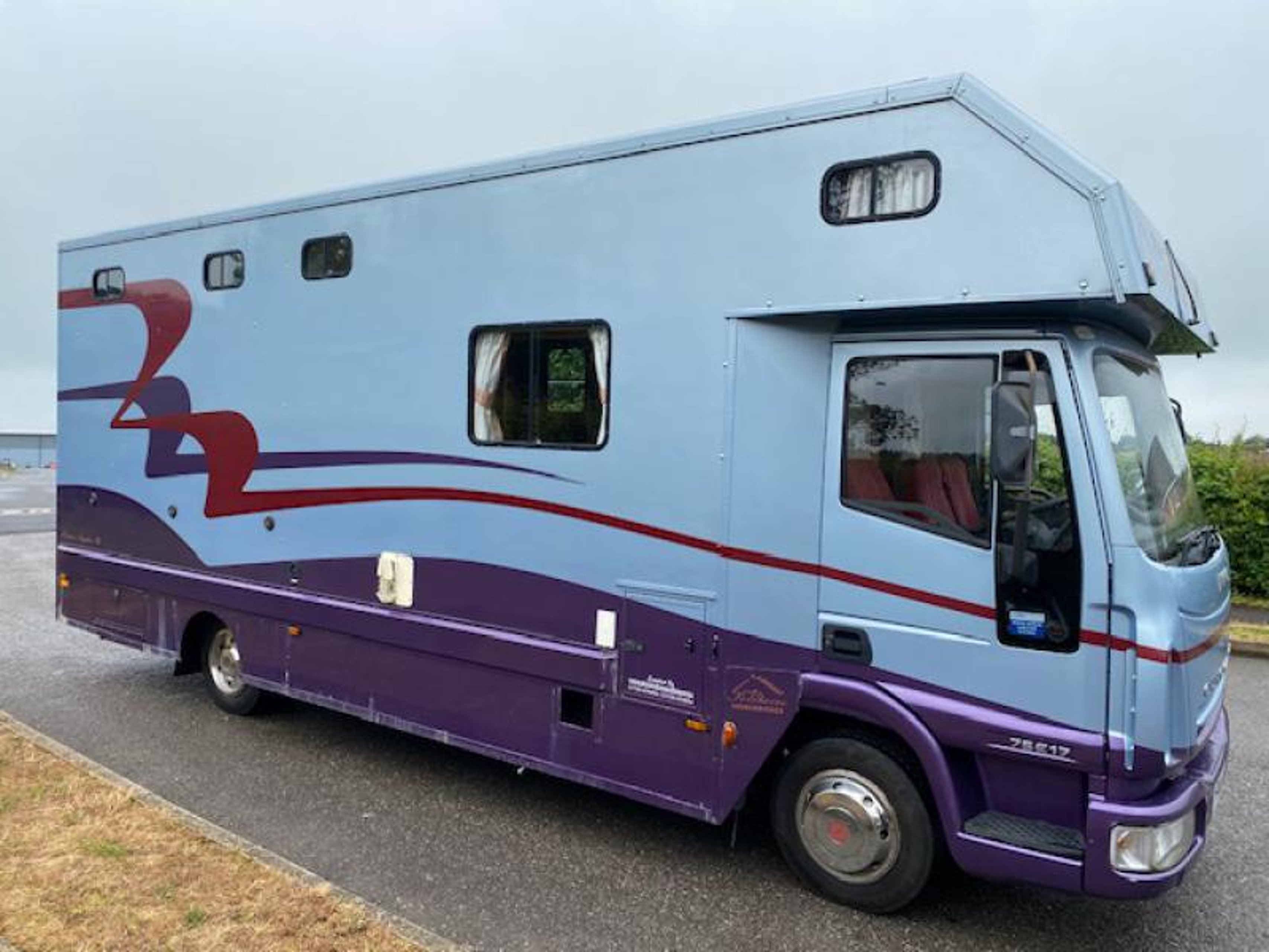 7.5t Solitaire Horsebox - 3 Stalls - image 1 of 1