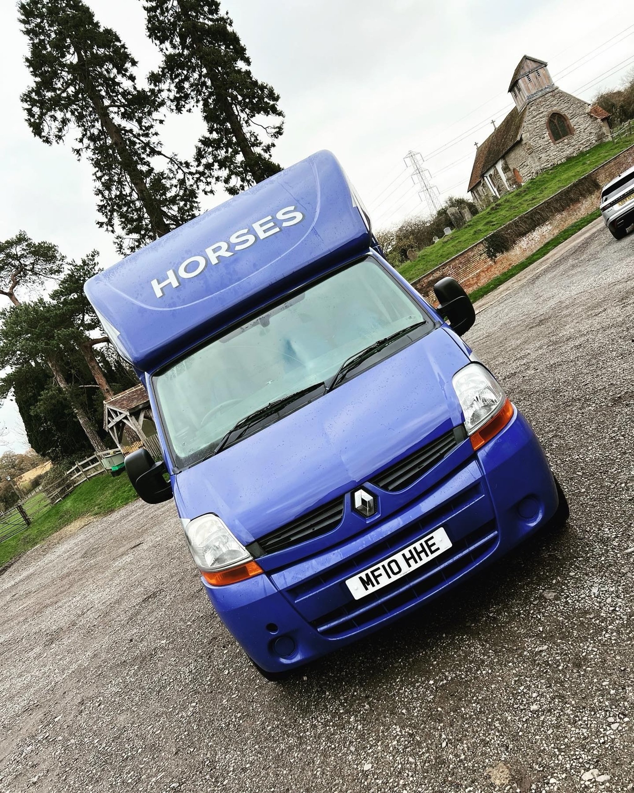 3.9t Renault Master by Compact - image 2 of 8