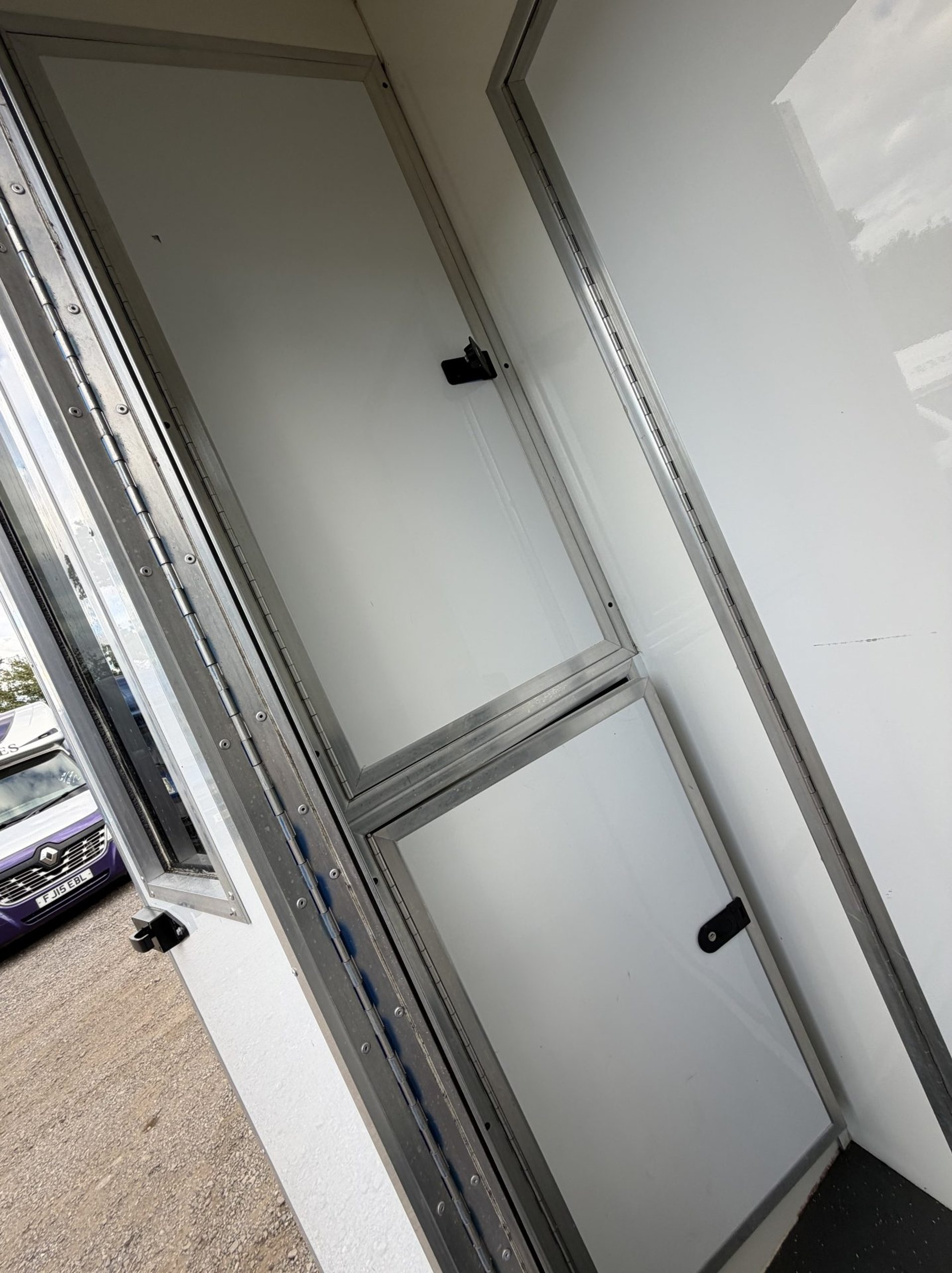 3.5t Renault Master by Cross Country - image 12 of 18