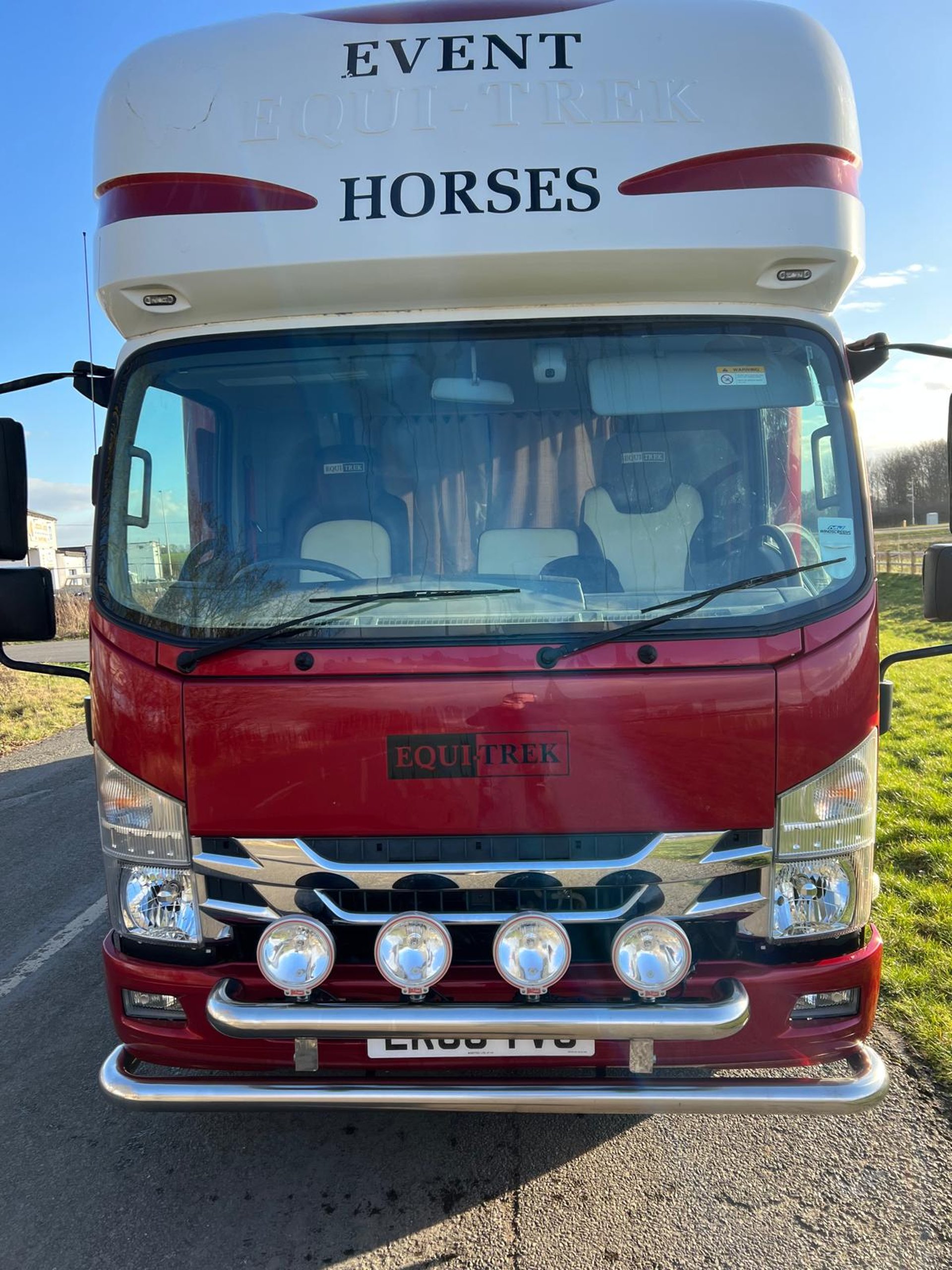 Pre-Owned 7.5T Equi-Trek Endeavour Elite (ref. SH226) - image 2 of 12