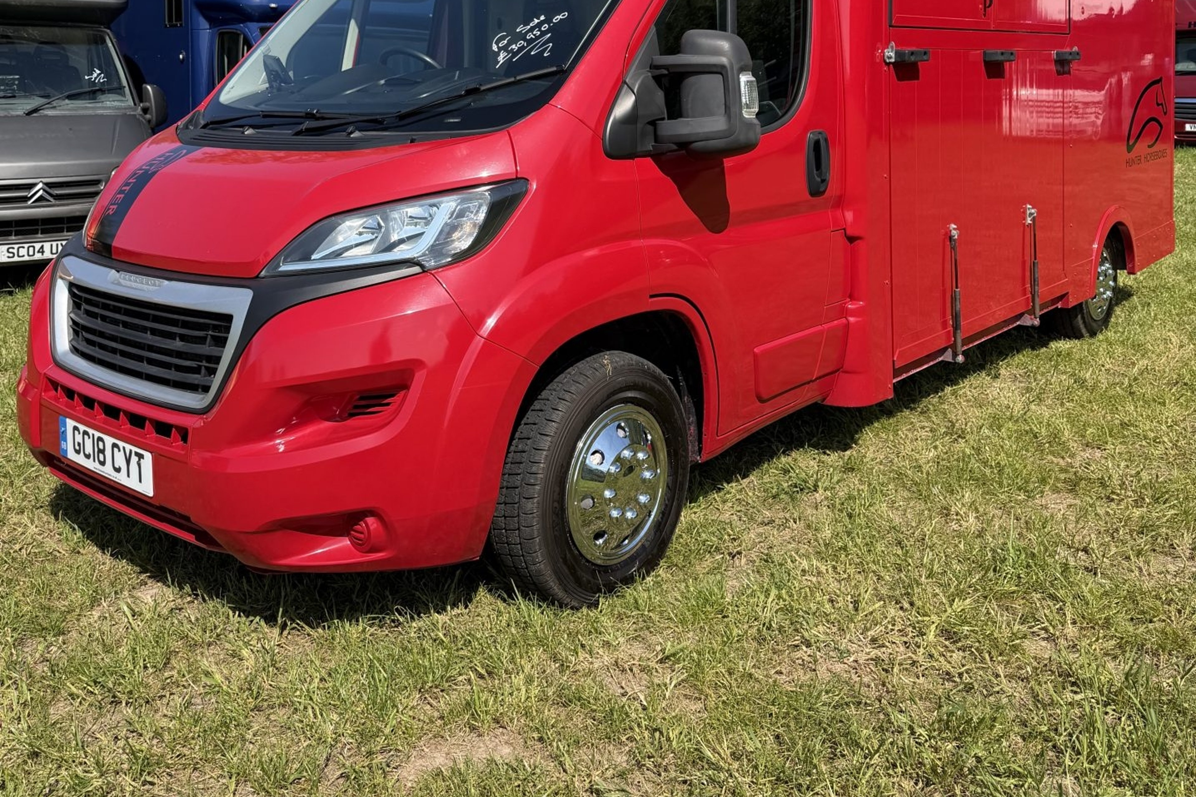 3.5t Peugeot Boxer by Hunter Horseboxes