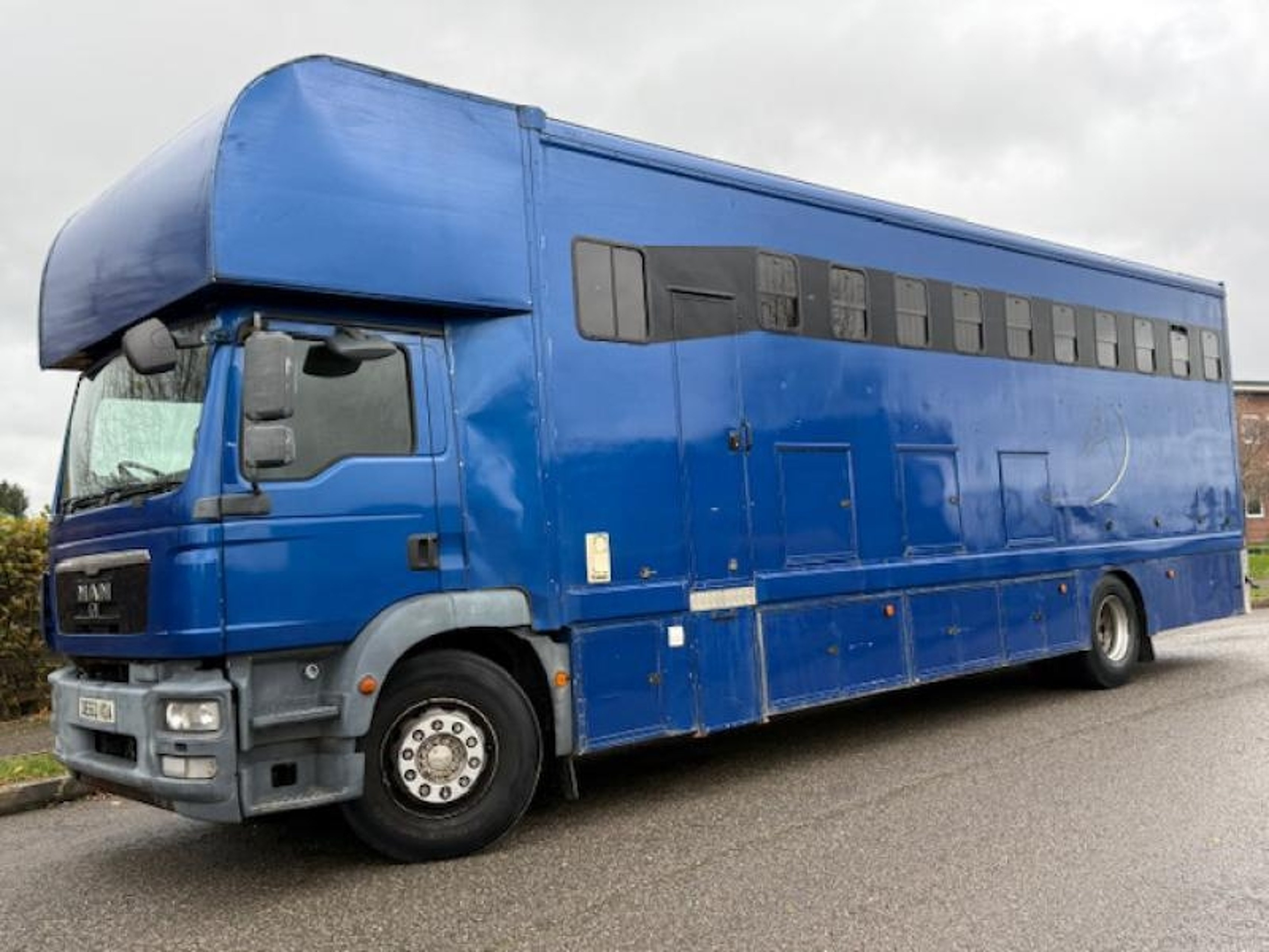 18t Automatic MAN TGL by Hayling Truck Island - image 1 of 14