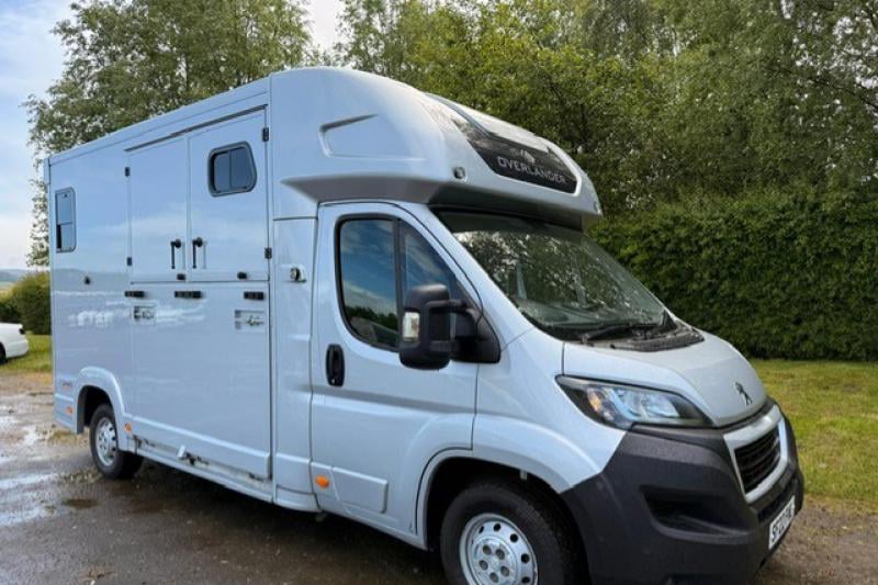 3.5T Peugeot Boxer by Overlander Coach Builders