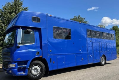 2002 DAF CF65 220 - 18T by AAquine Horseboxes