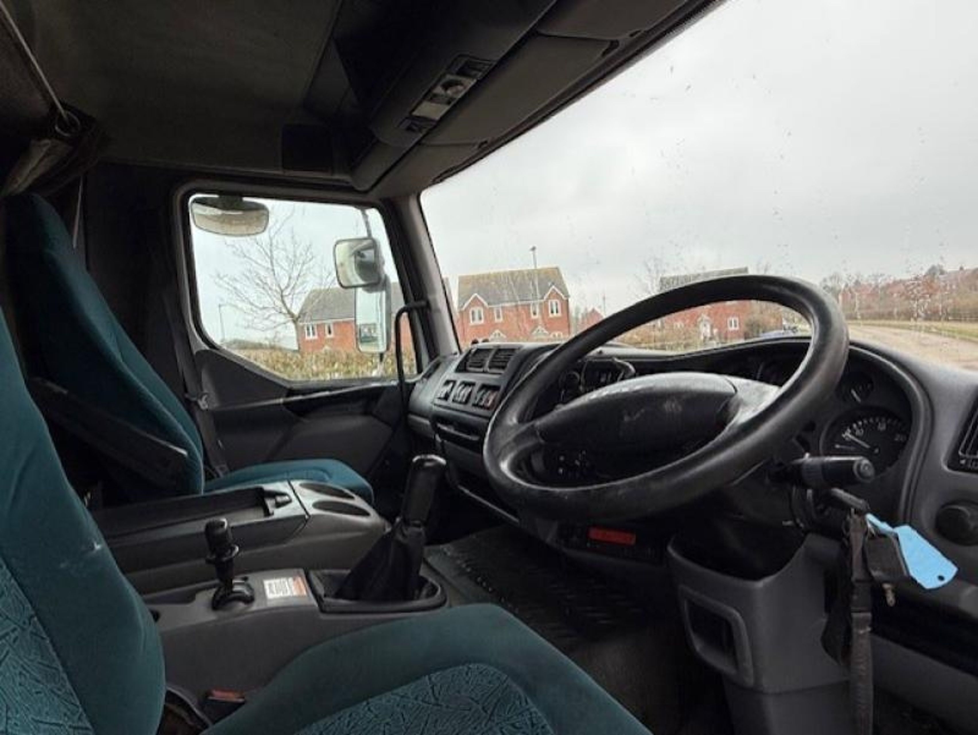 12t DAF Lf 180 by Tristar Horseboxes - image 2 of 18