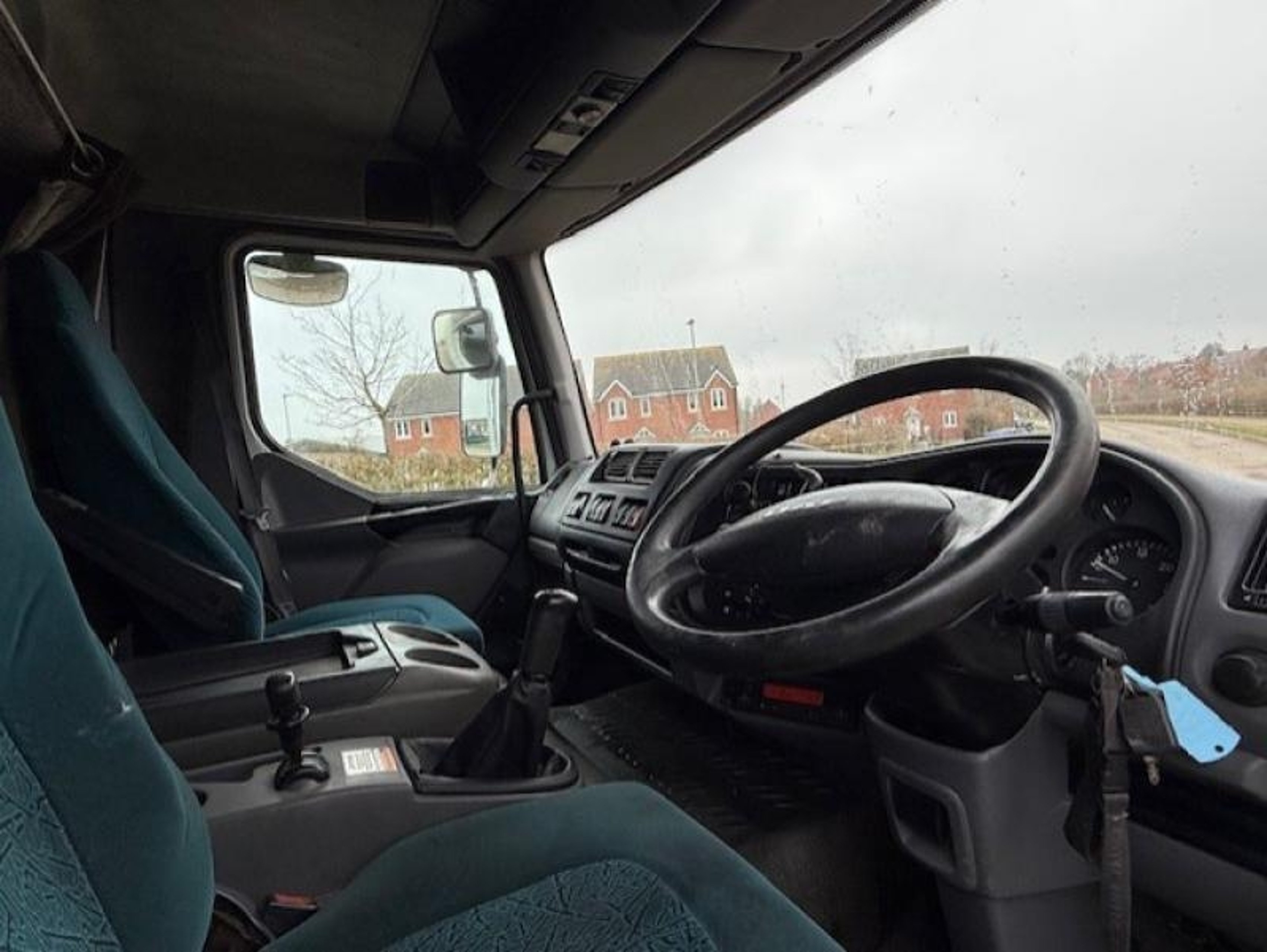 12t DAF Lf 180 by Tristar Horseboxes - image 2 of 18