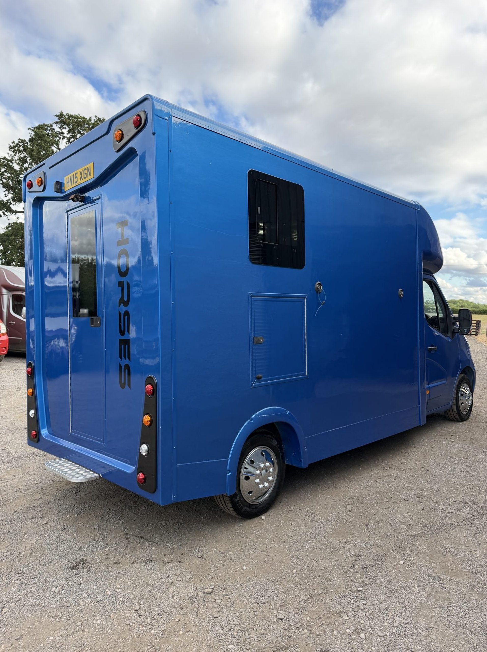 3.5t Renault Master by Cross Country - image 3 of 18