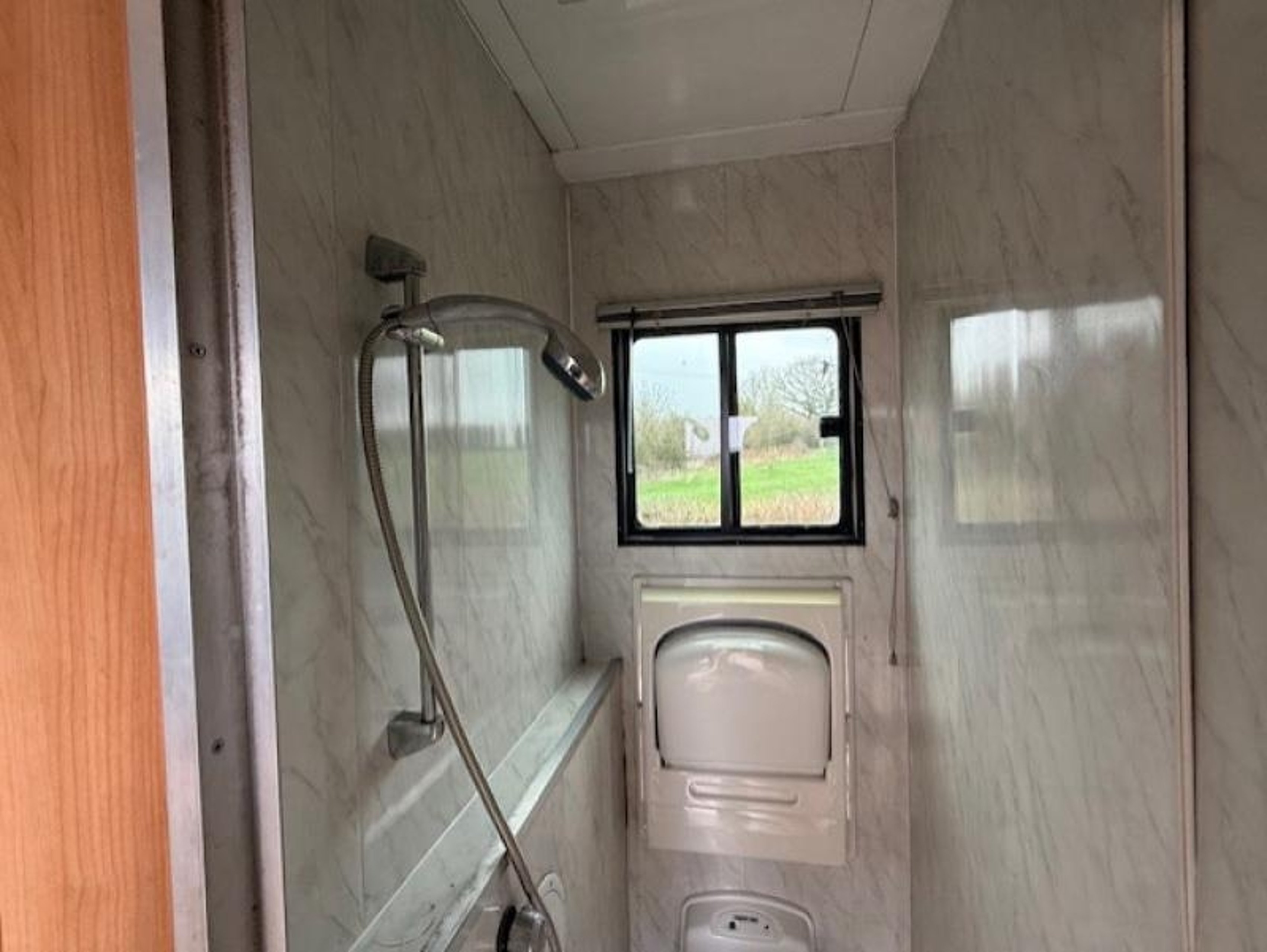 12t DAF Lf 180 by Tristar Horseboxes - image 13 of 18
