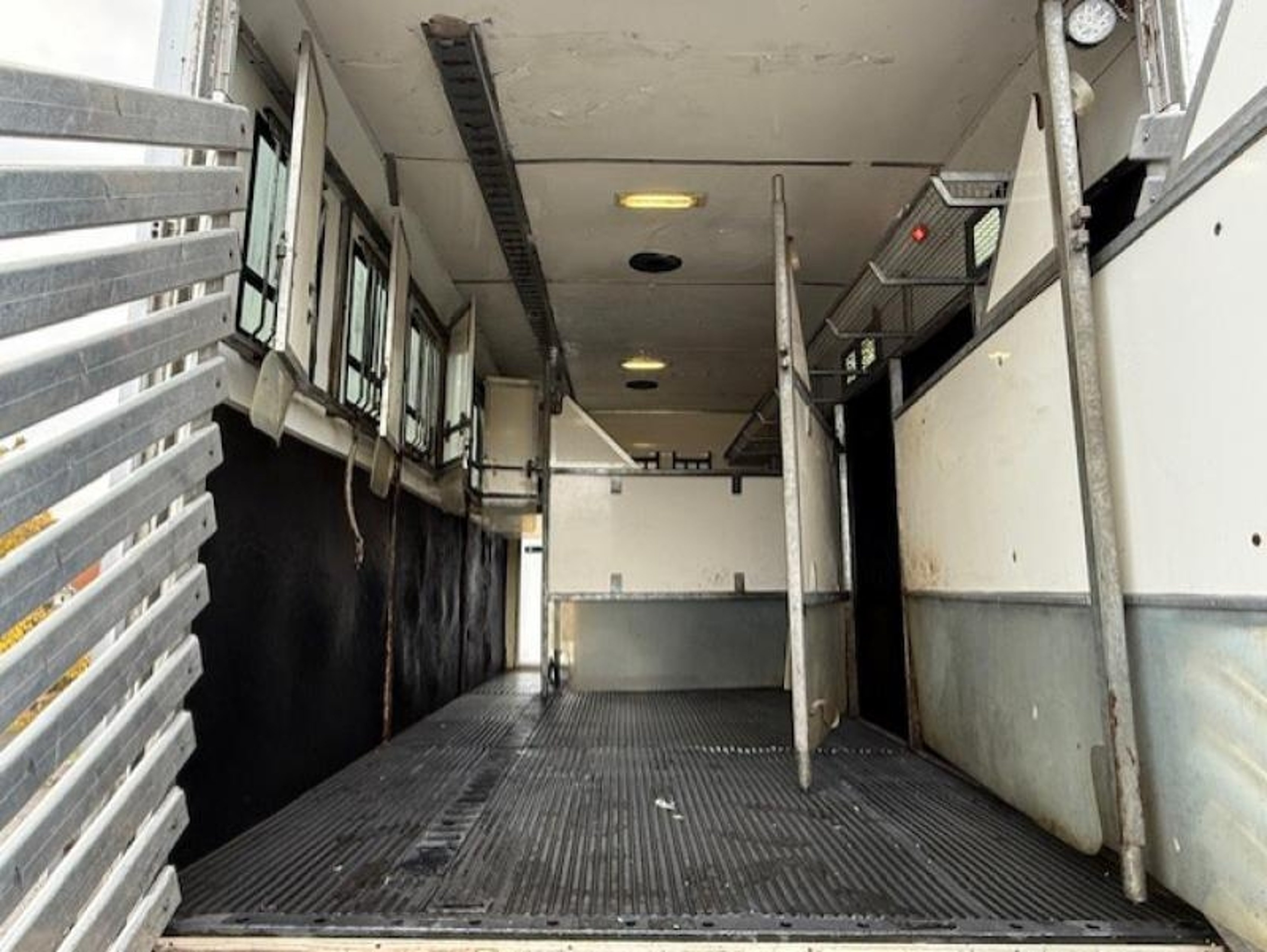 18T Mercedes-Benz Atego by Prater Coach Works - image 11 of 14