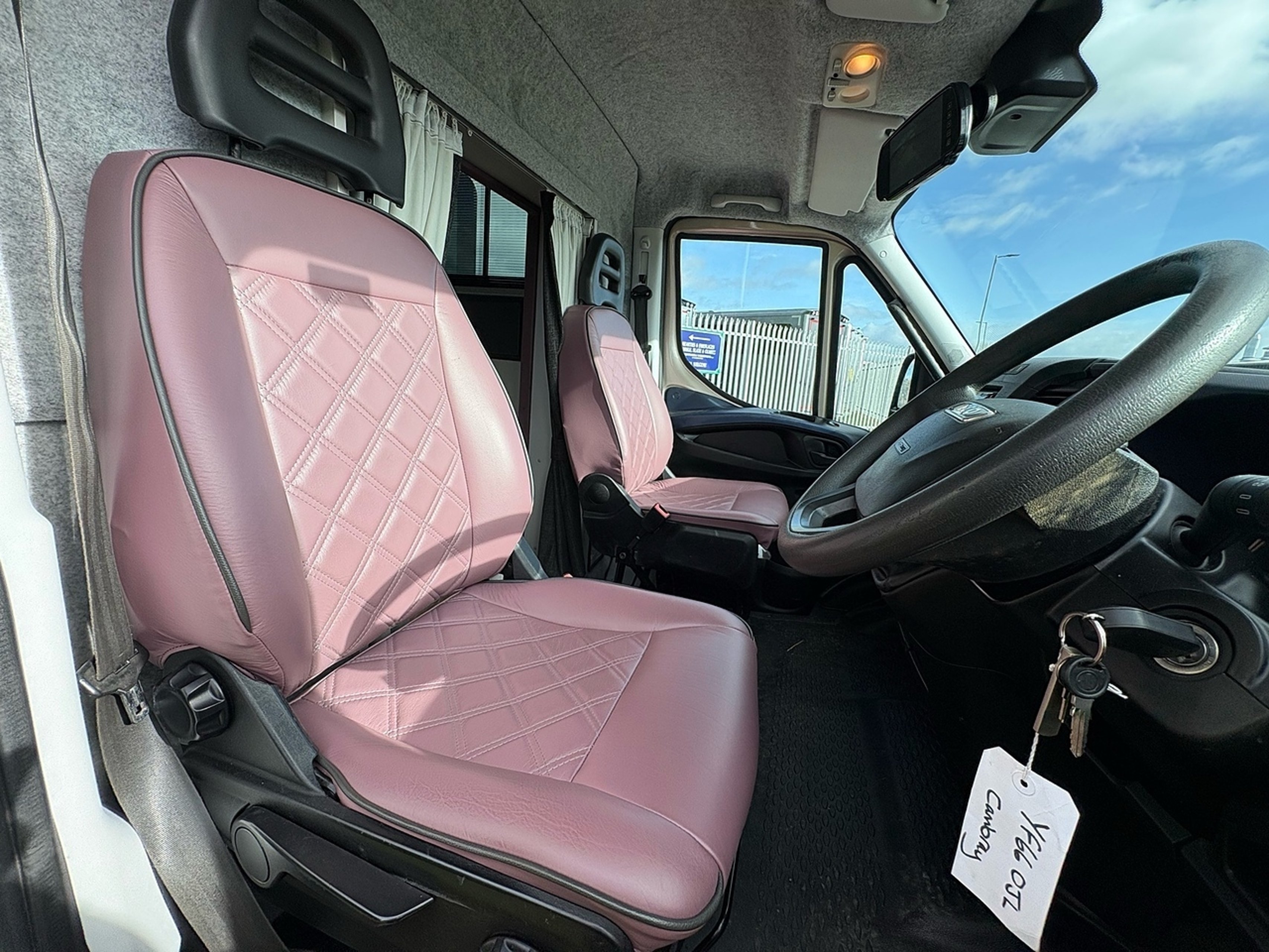 7.2t Iveco by PRB Horseboxes - image 11 of 18