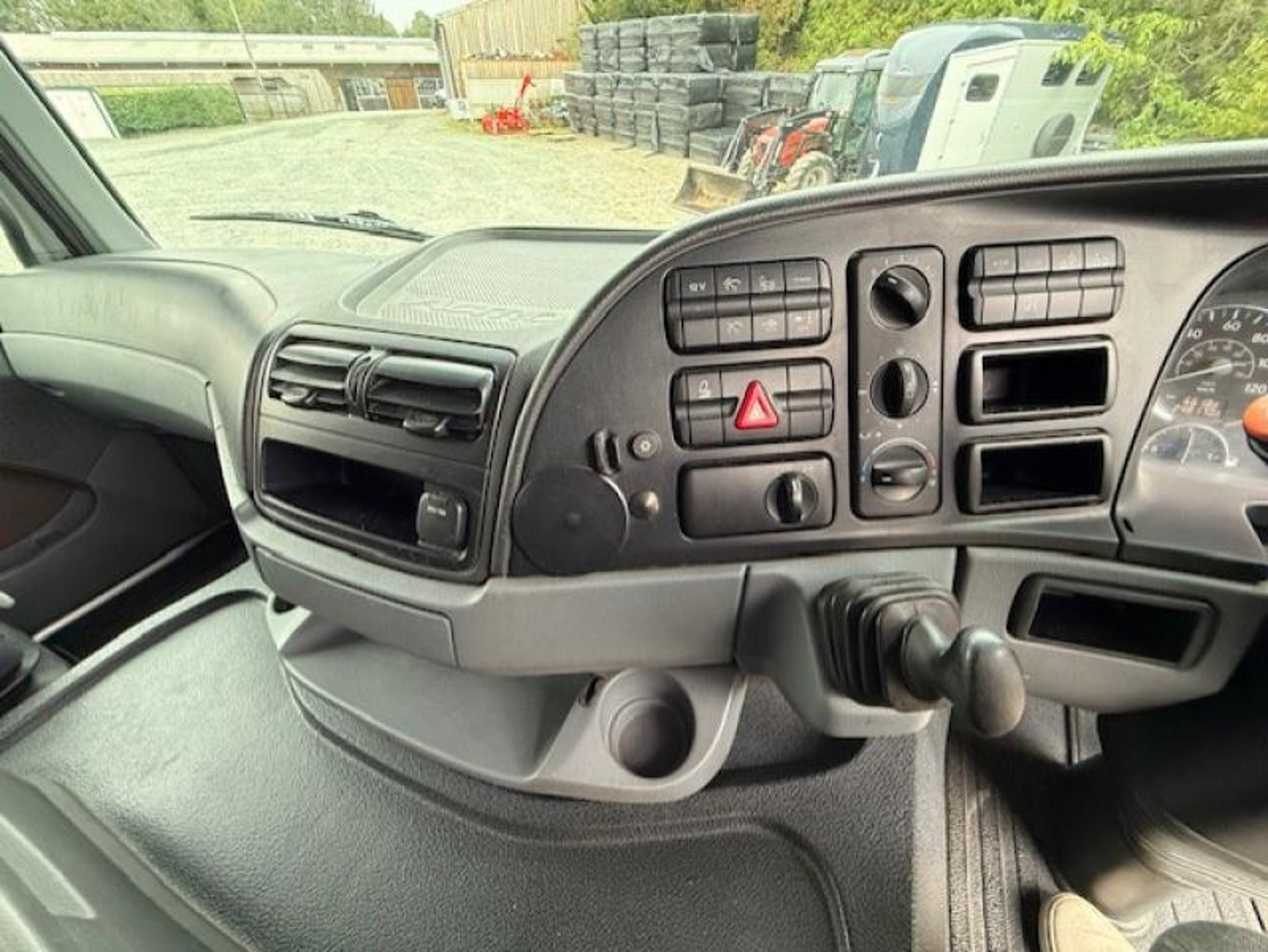 26T Mercedes-Benz Actros by PRB - Stalled for 6 - image 2 of 18