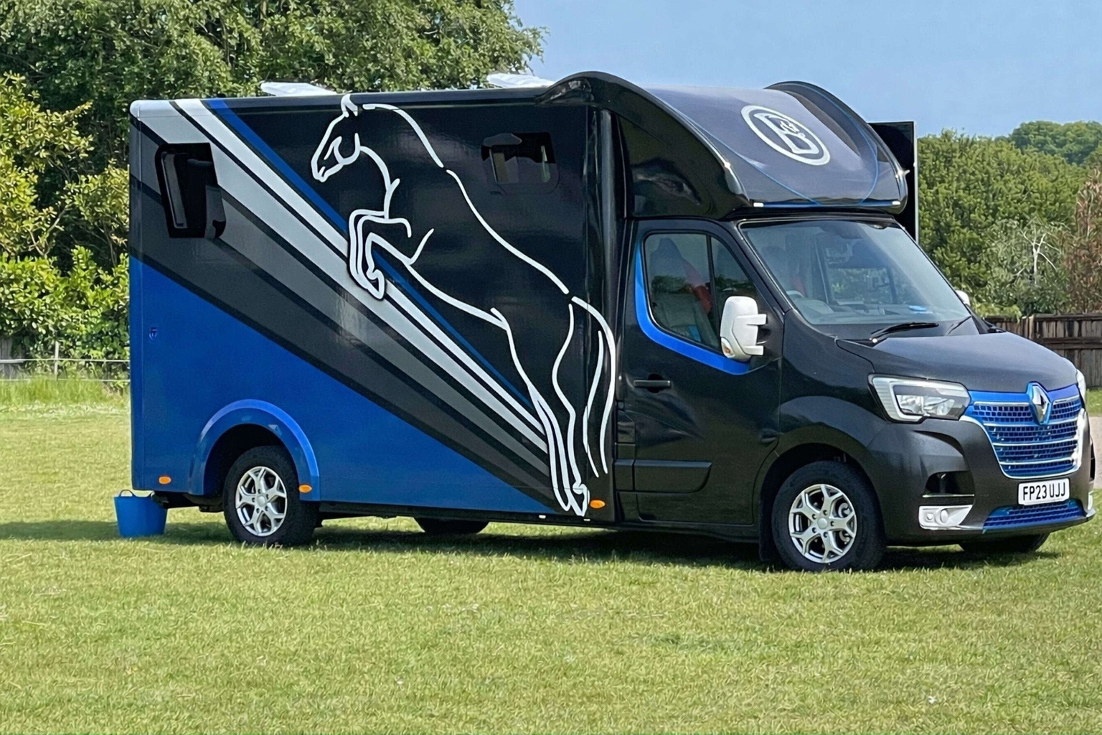 3.5t Bloomfields Professional