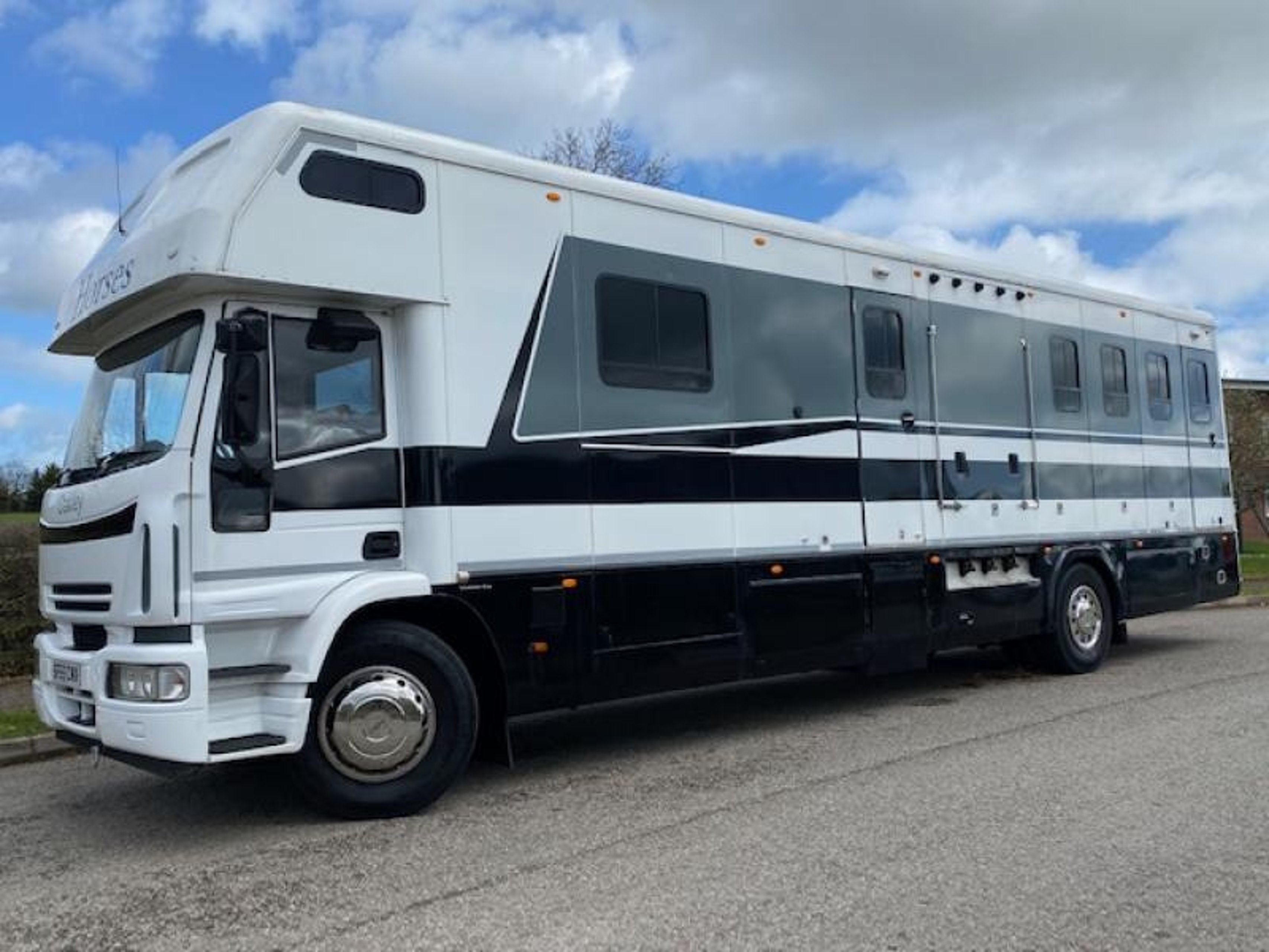 18t Oakley - Iveco Eurocargo Chassis - image 1 of 1