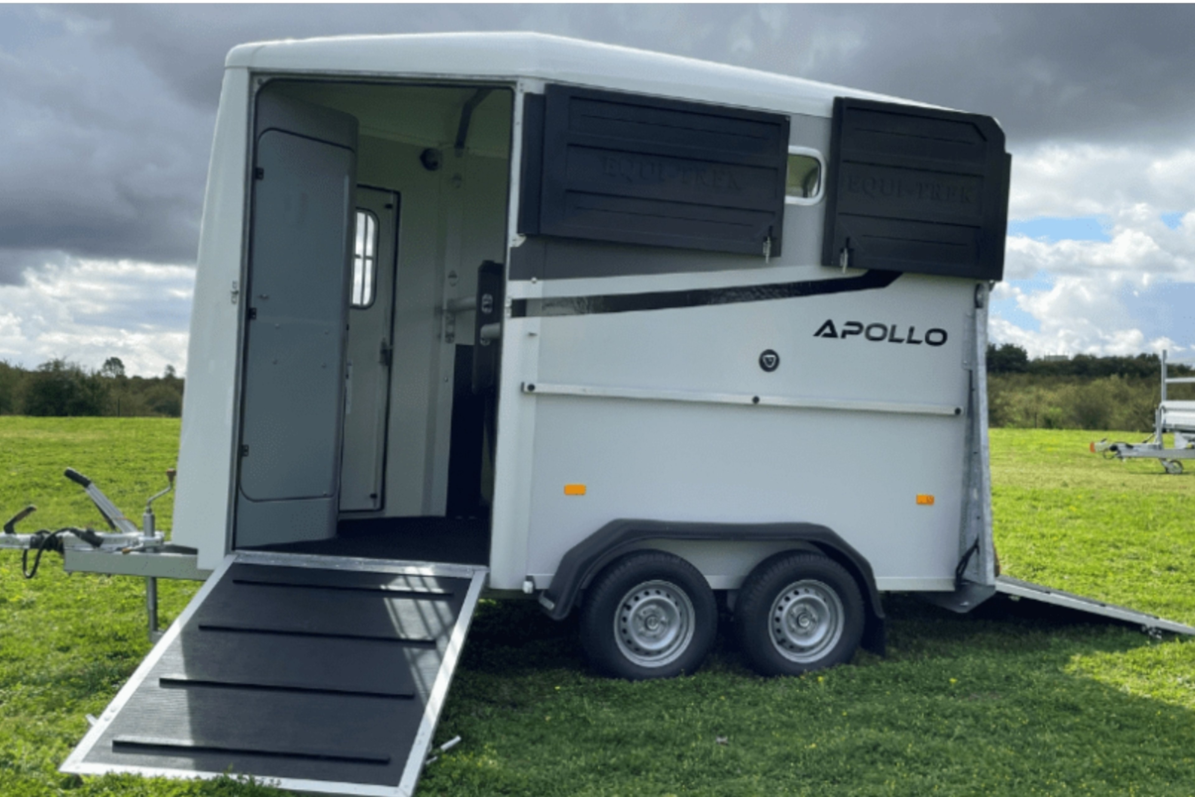 New Equi-Trek Apollo