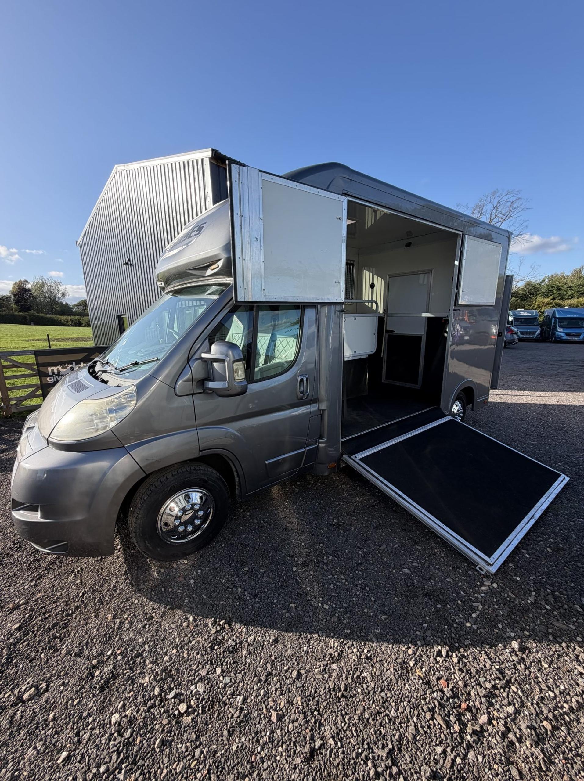3.5t Citroën Relay by Regent - image 4 of 18