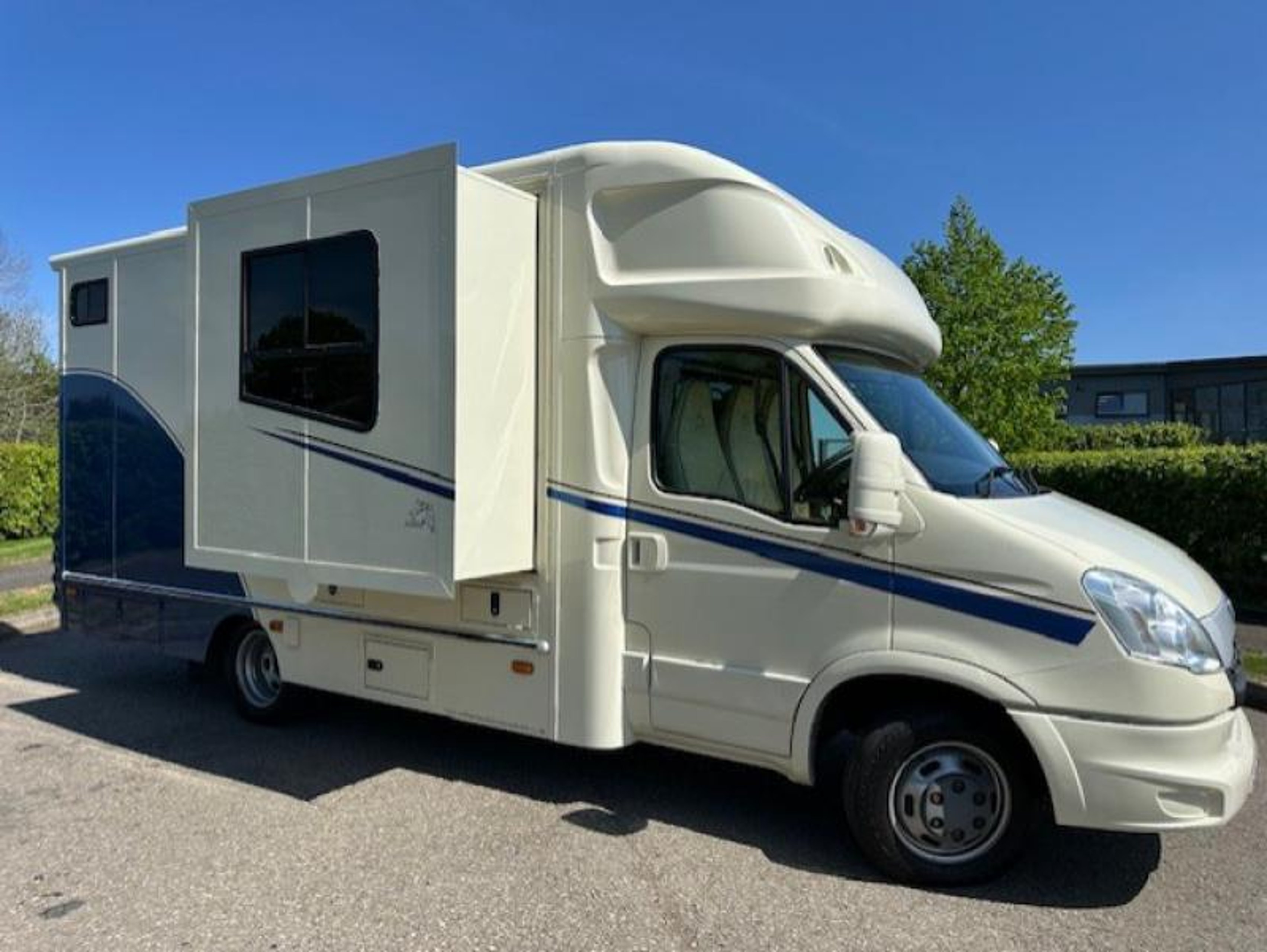 Beautiful 5.2T by Andrew Maudsley - Iveco Daily - image 1 of 1