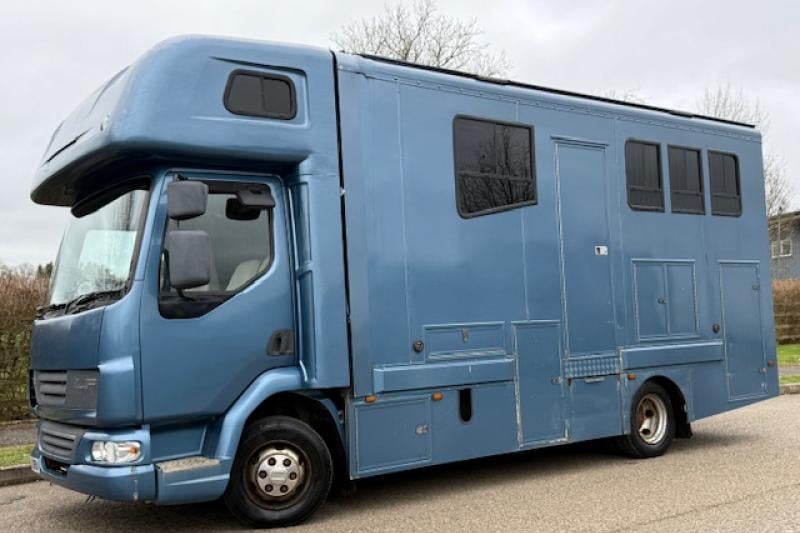 8.3t DAF LF 160 by JC Horseboxes