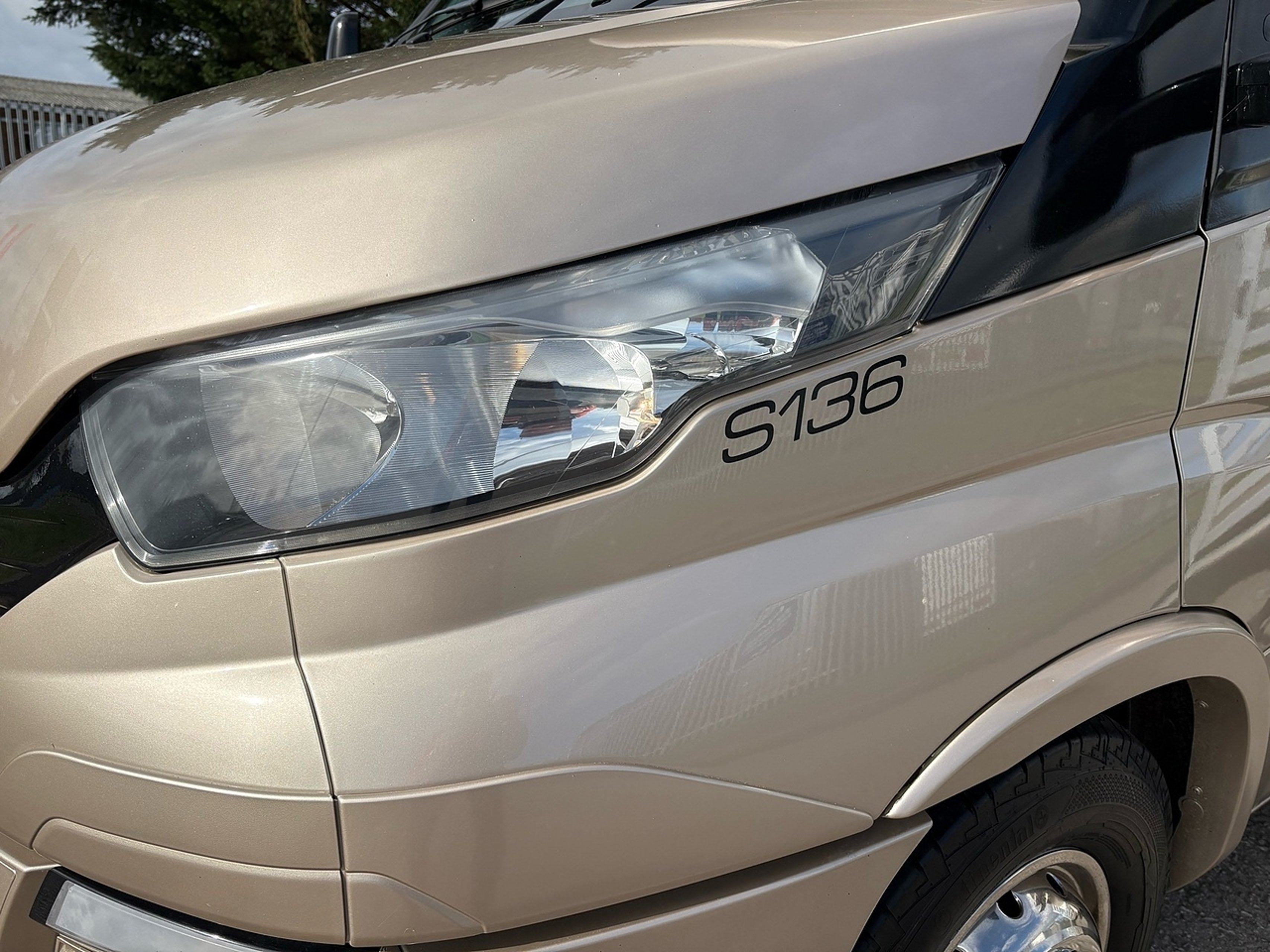 7.2t Iveco by PRB Horseboxes - image 4 of 18