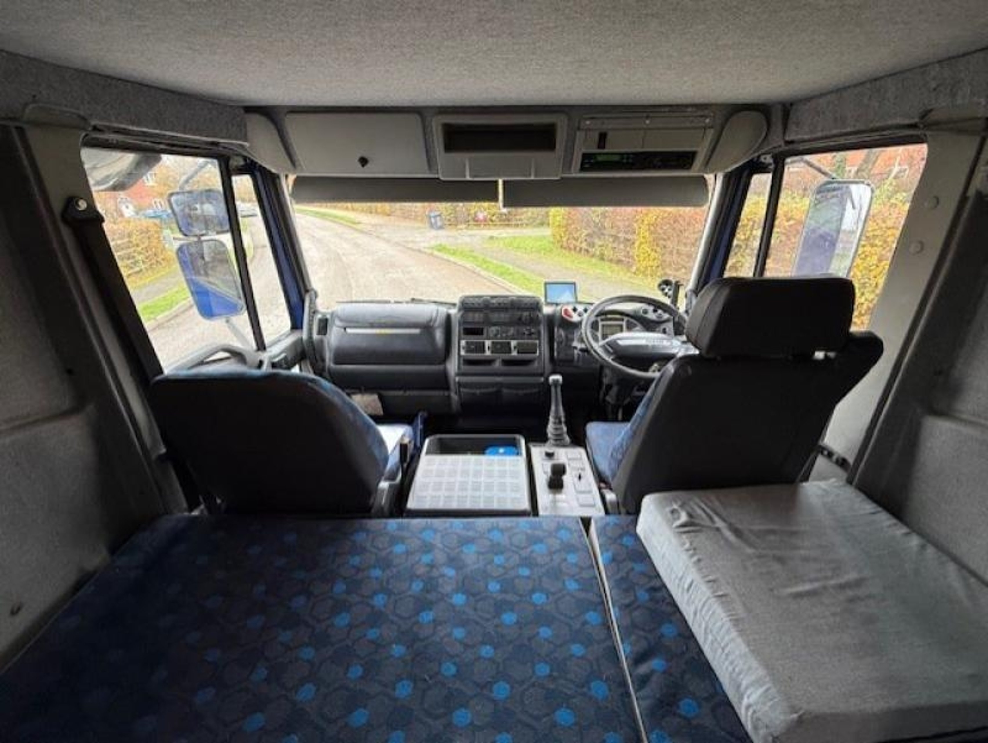 18T Iveco Eurocargo by Hayling Island Coach Builders - image 8 of 16