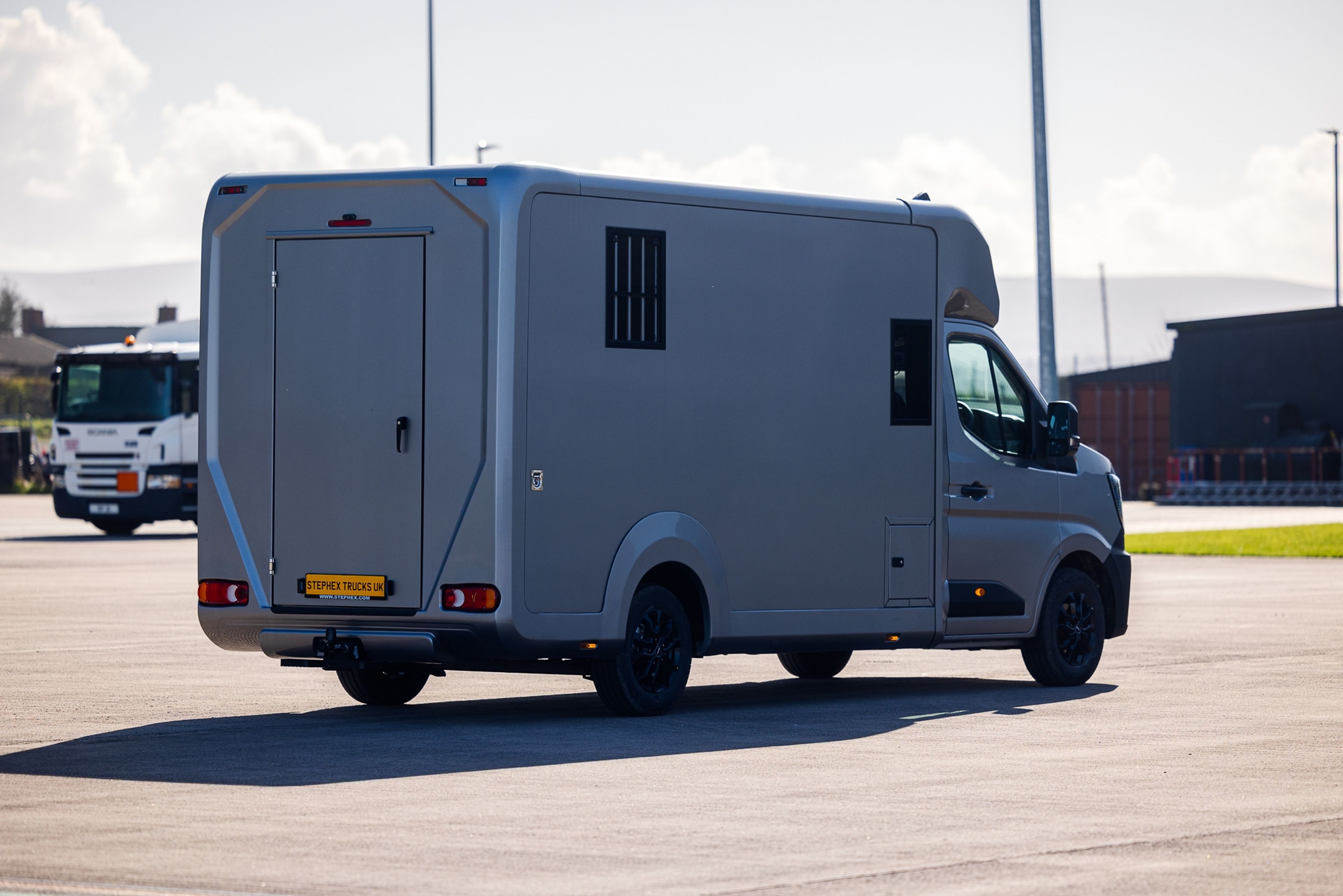 3.5t Renault Master by AKX - image 3 of 11