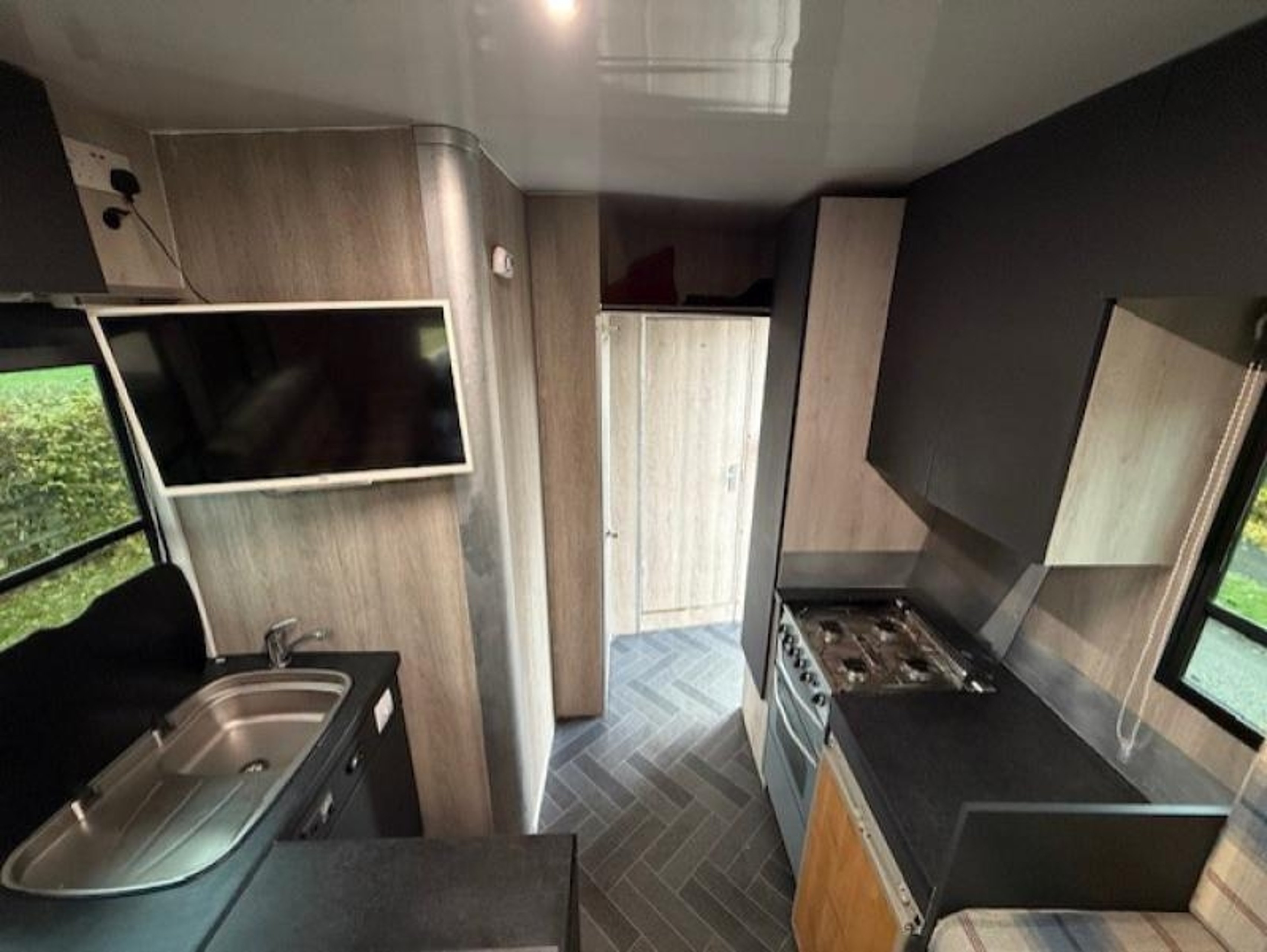 18T Iveco Eurocargo by Hayling Island Coach Builders - image 11 of 16