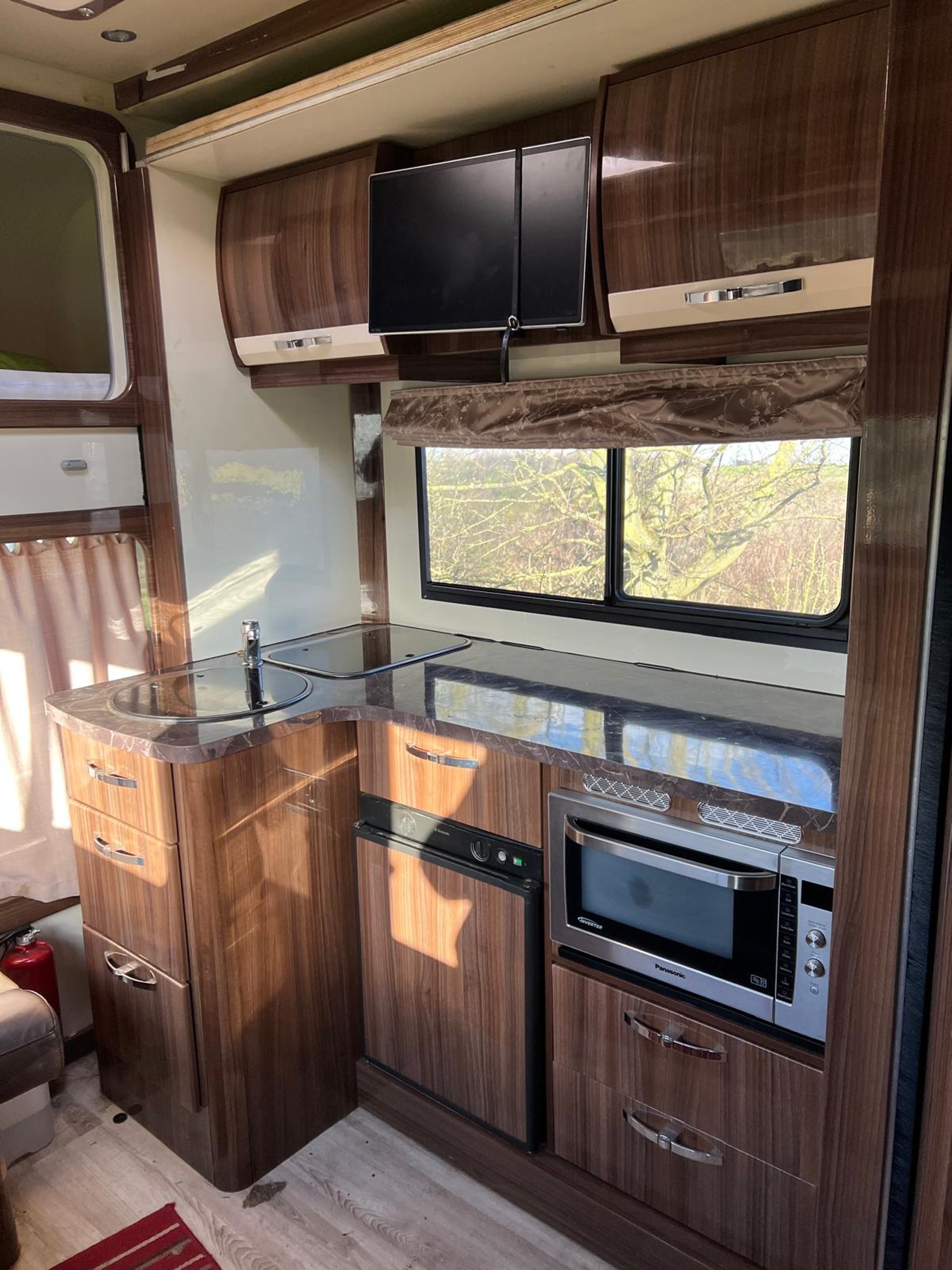 Pre-Owned 7.5T Equi-Trek Endeavour Elite (ref. SH226) - image 9 of 12