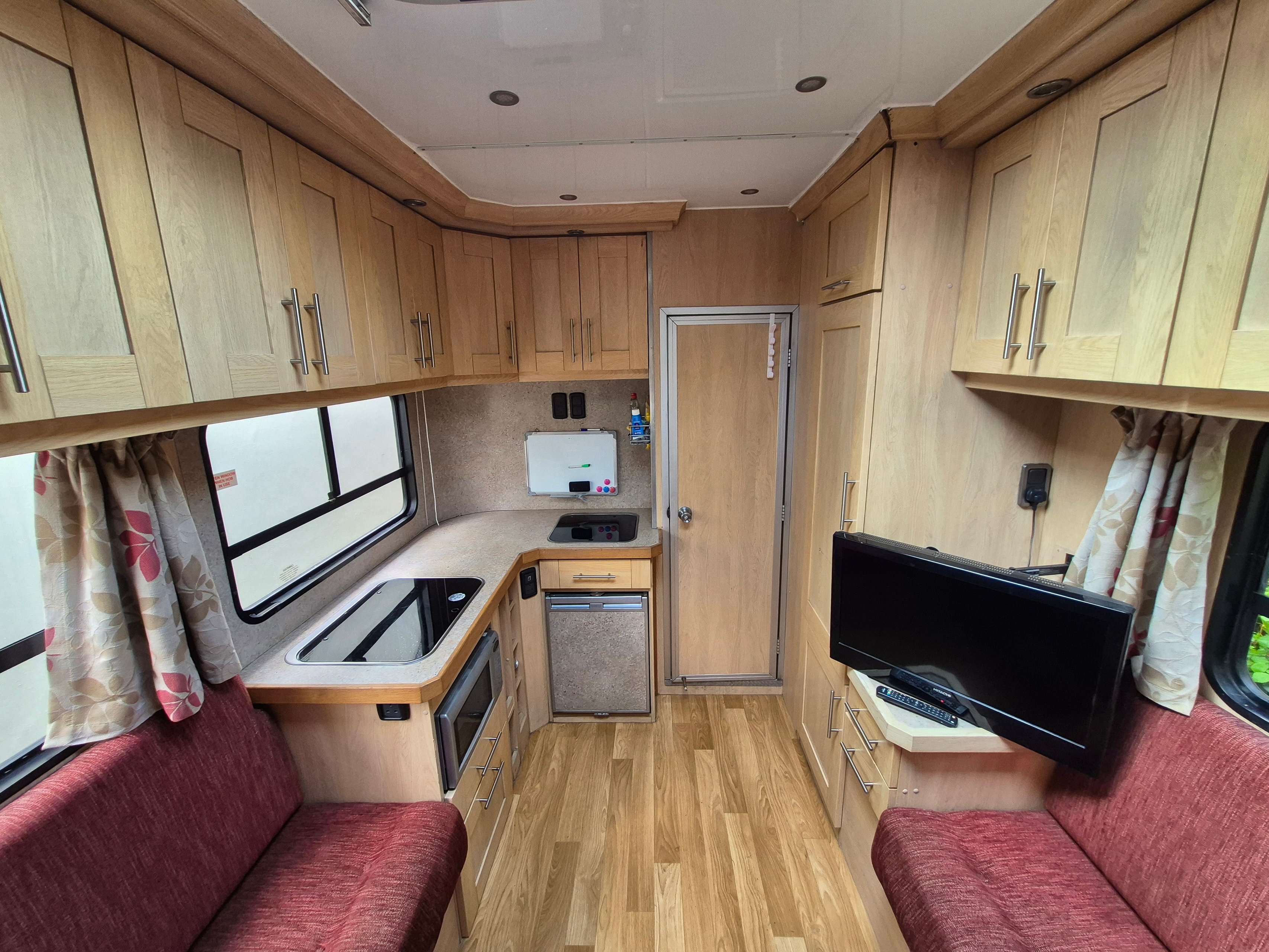 7.5t Iveco Lorry by PRB | 2003/4 - image 10 of 17