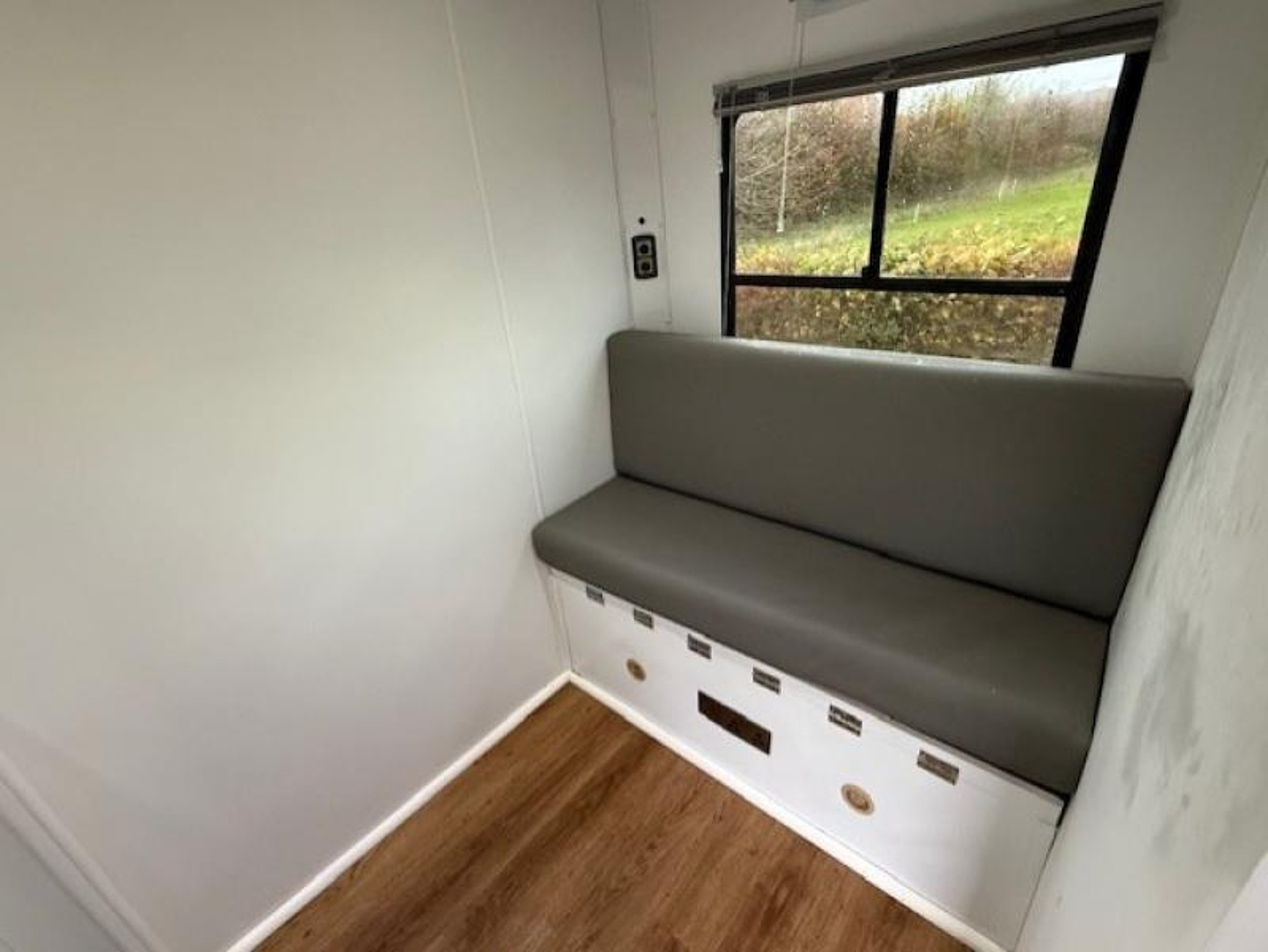 18T Mercedes-Benz Atego by Prater Coach Works - image 4 of 14