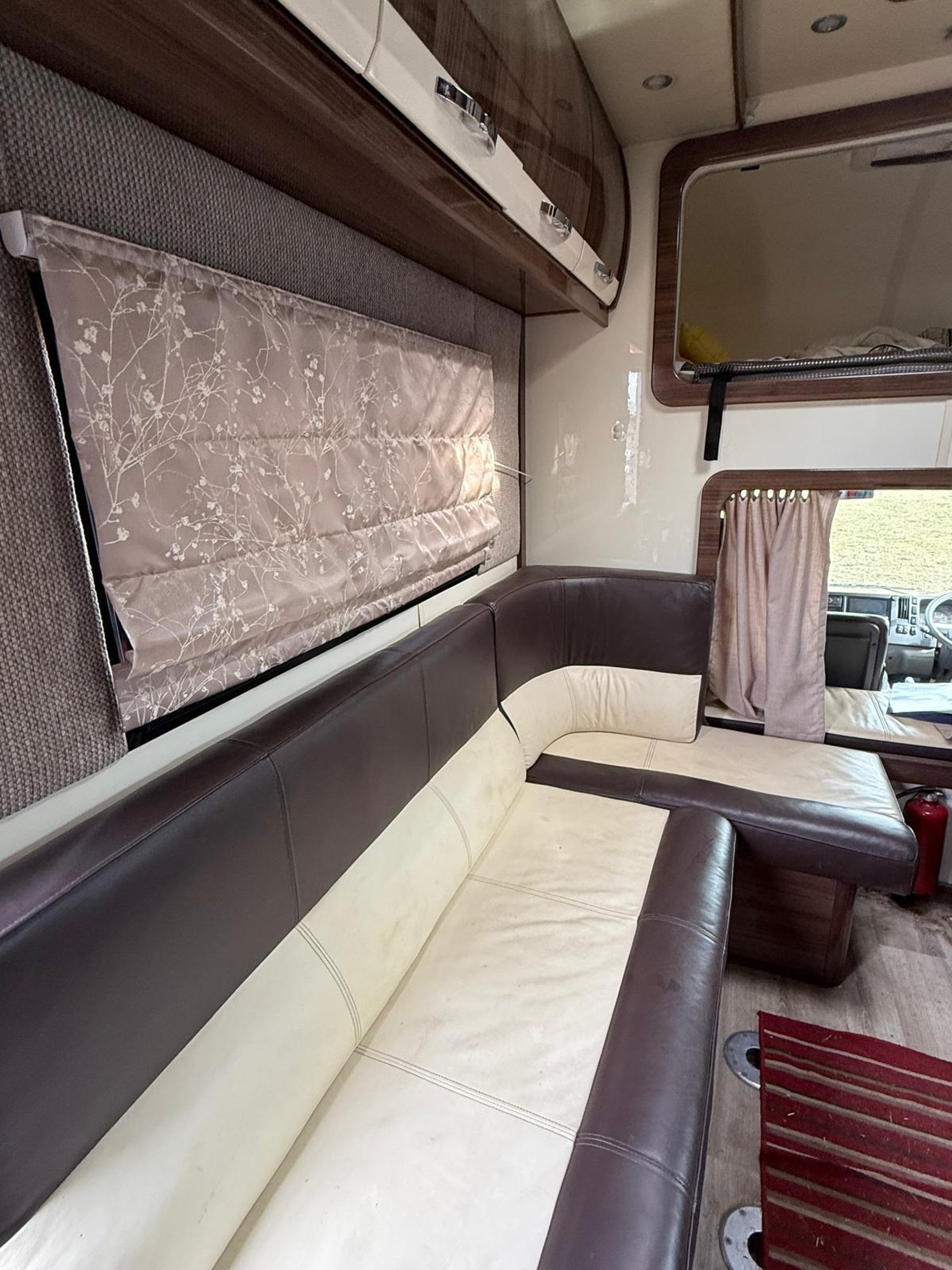 Pre-Owned 7.5T Equi-Trek Endeavour Elite (ref. SH226) - image 5 of 12