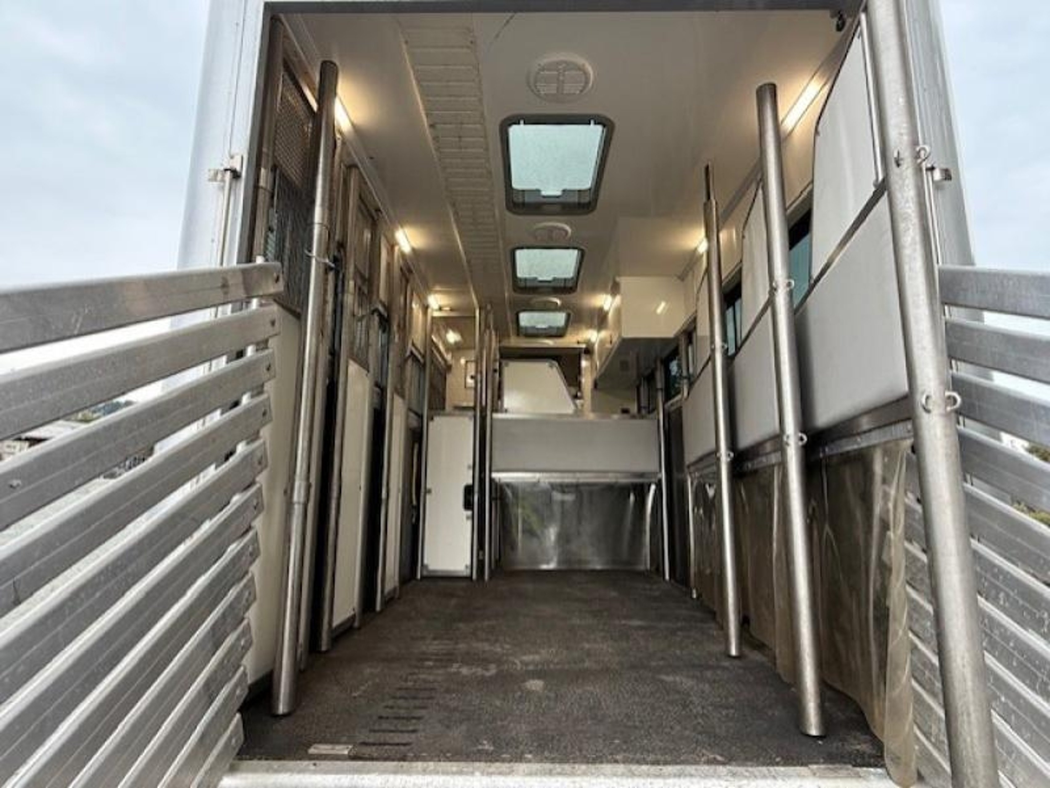 26T Mercedes-Benz Actros by PRB - Stalled for 6 - image 13 of 18