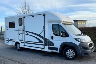 4.5T Equi-Trek Victory on a Peugeot Boxer Chassis