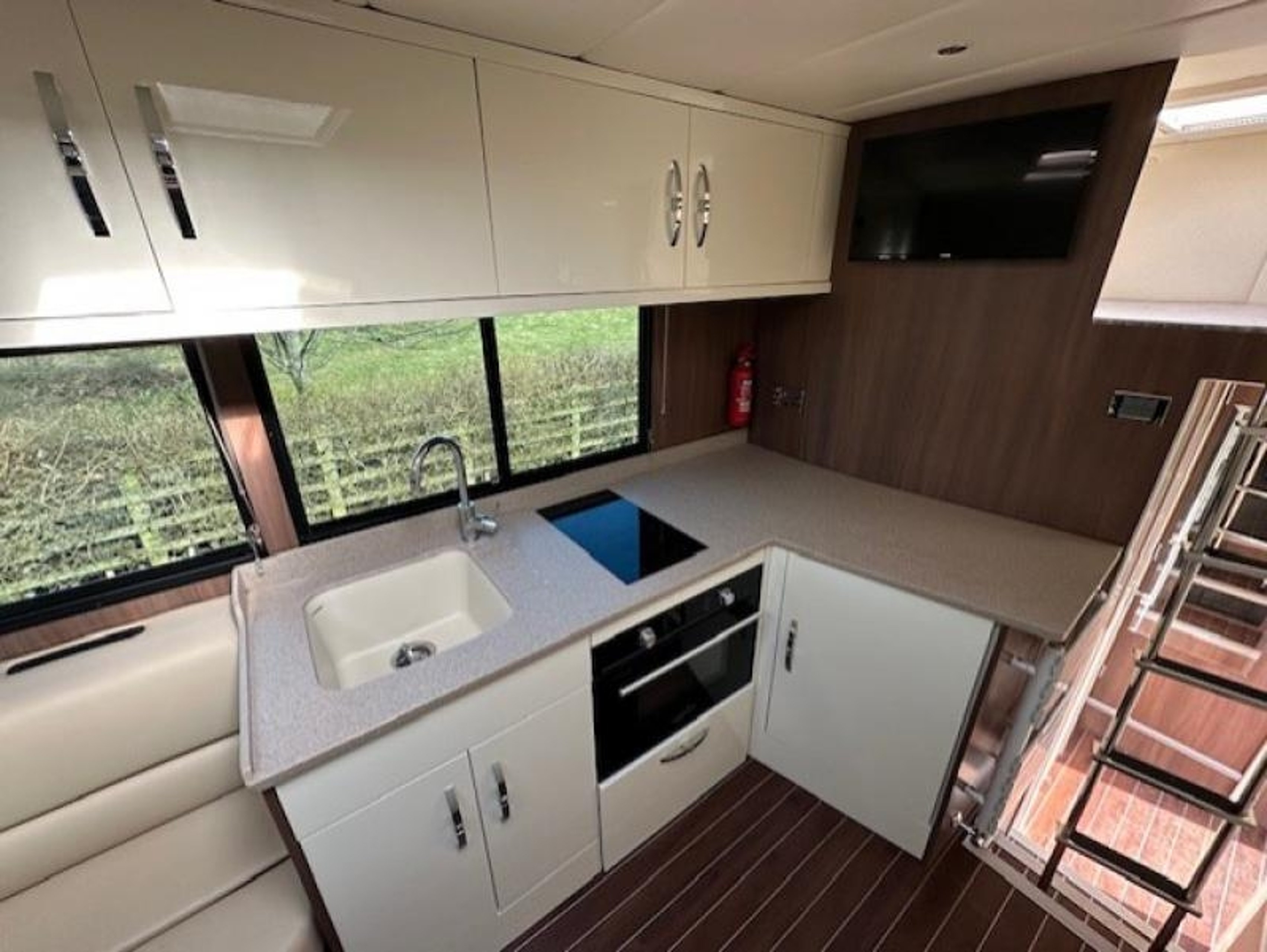 2017 Scania P250 - 18T "Prince" by Sovereign Coach Builders - image 4 of 12