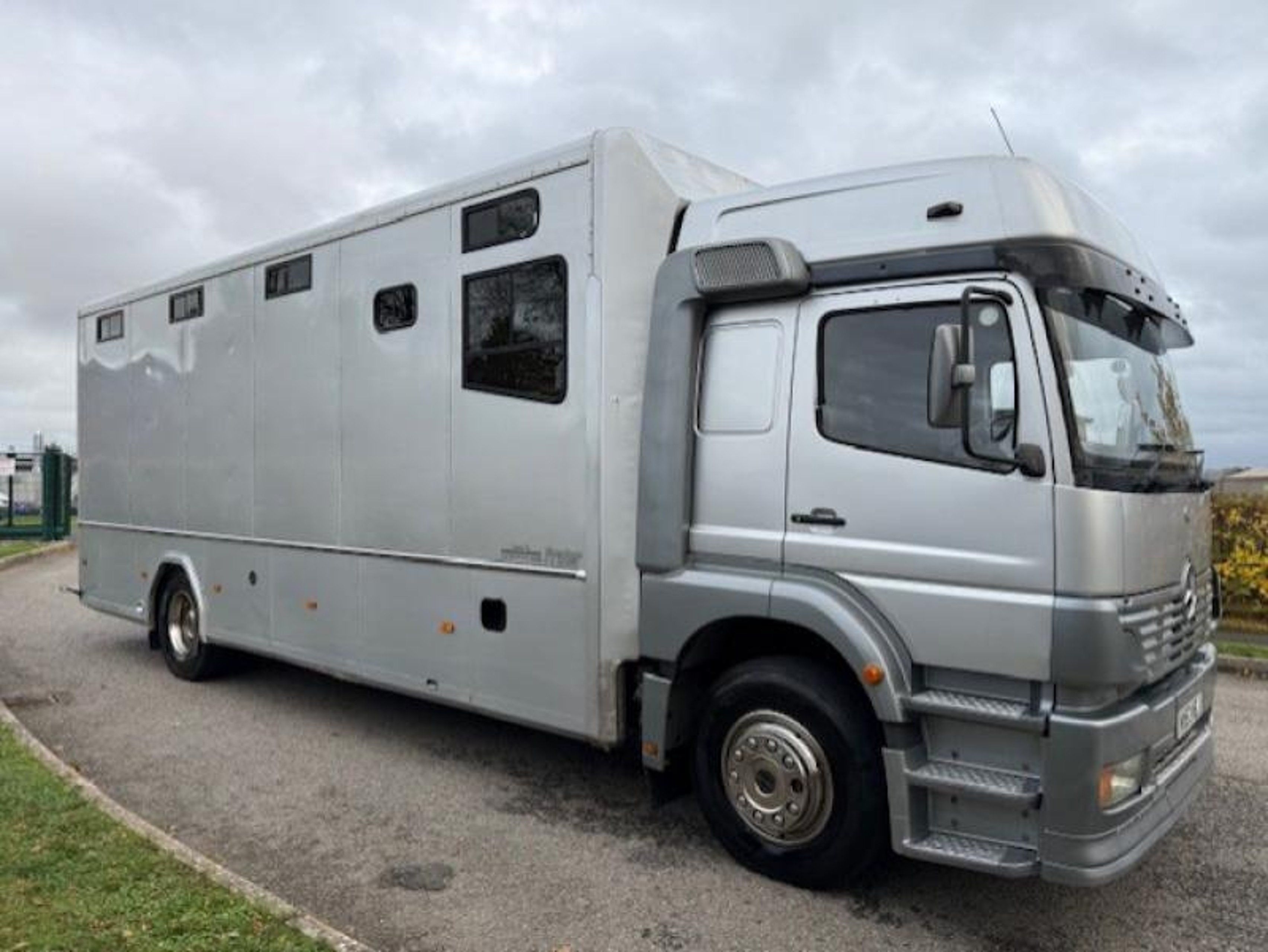 18T Mercedes-Benz Atego by Prater Coach Works - image 3 of 14