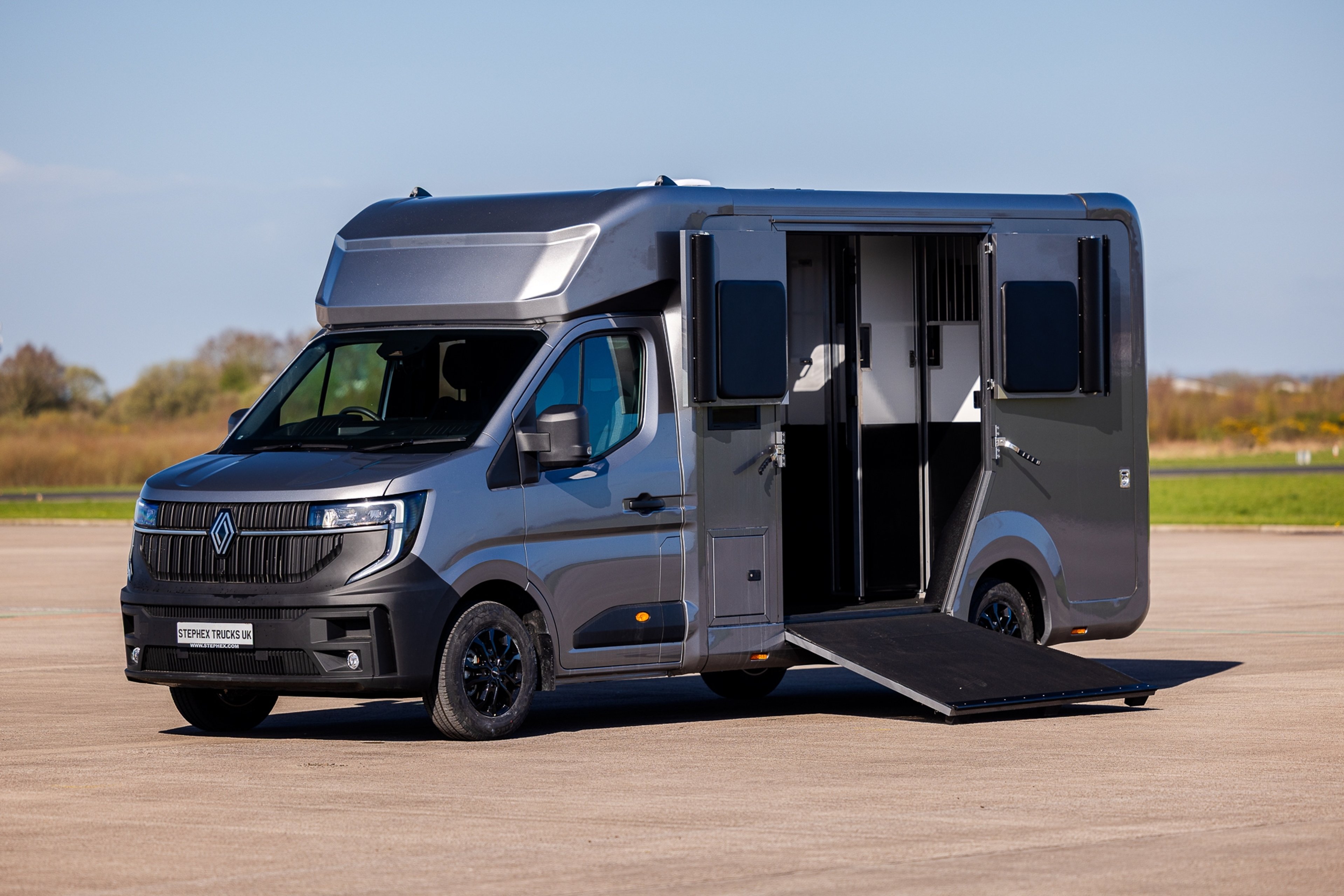 3.5t Renault Master by AKX - image 5 of 11