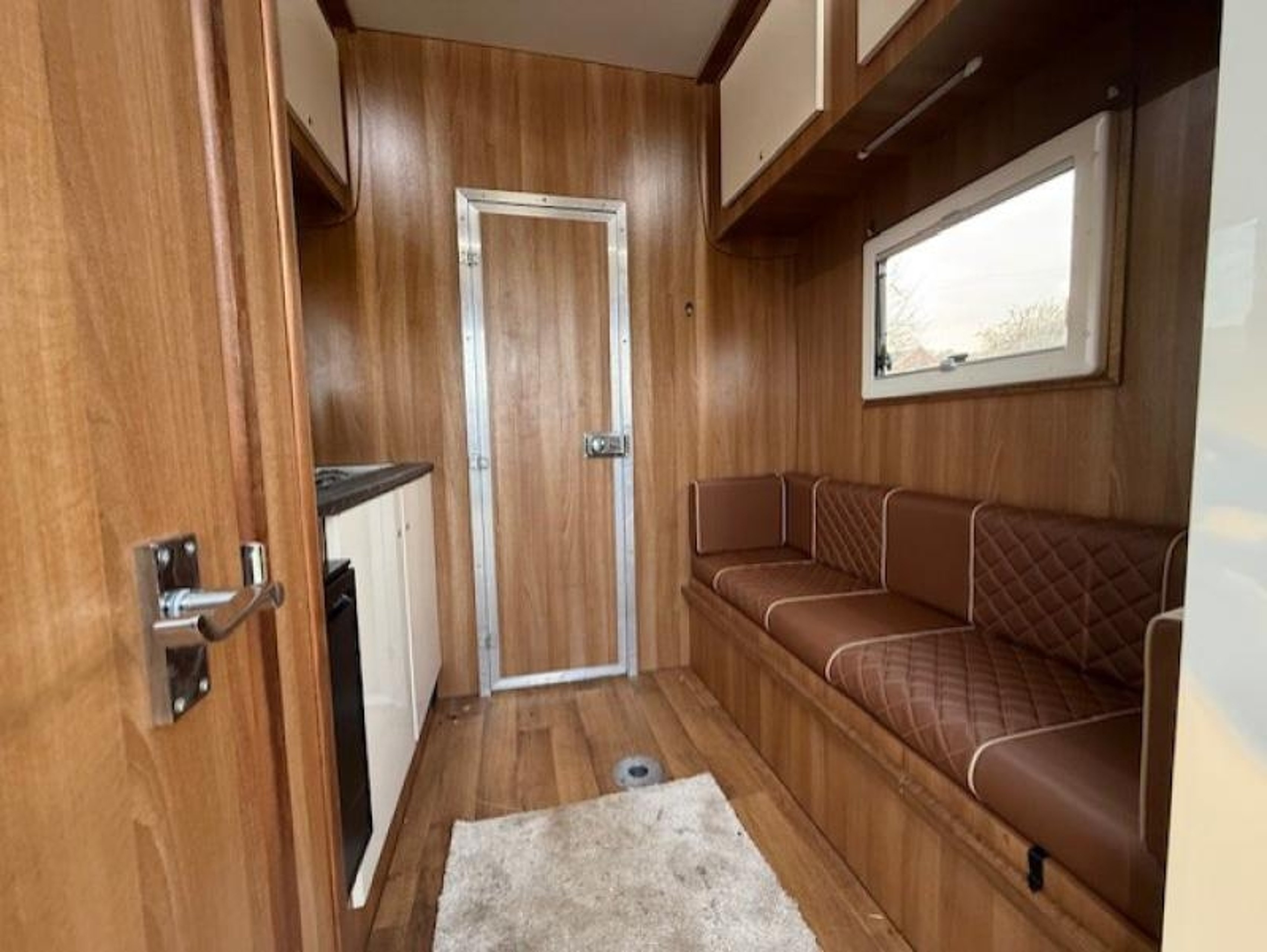 5t Peugeot Boxer by Courchevel - image 12 of 15
