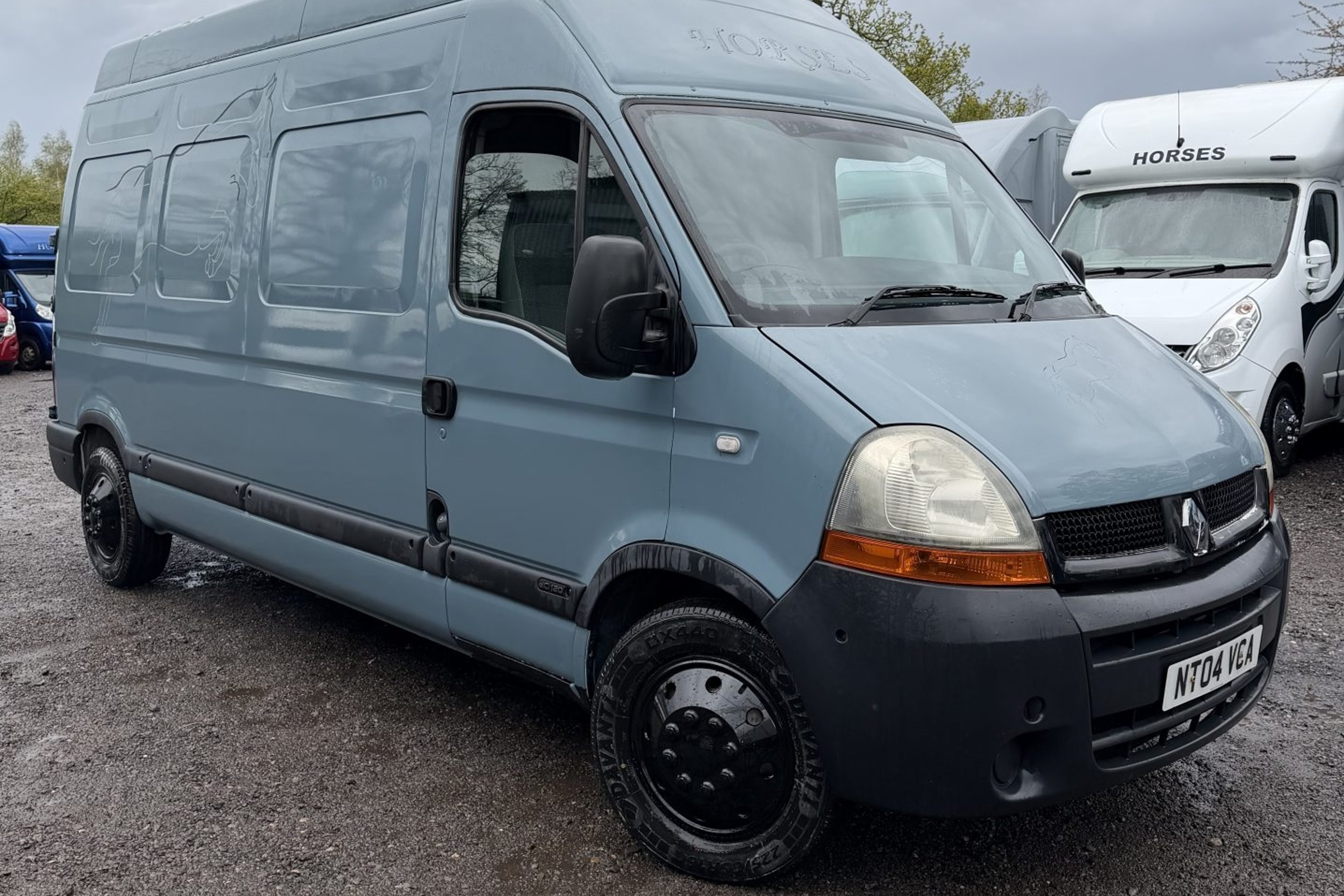 3.5t Renault Master by Three Counties
