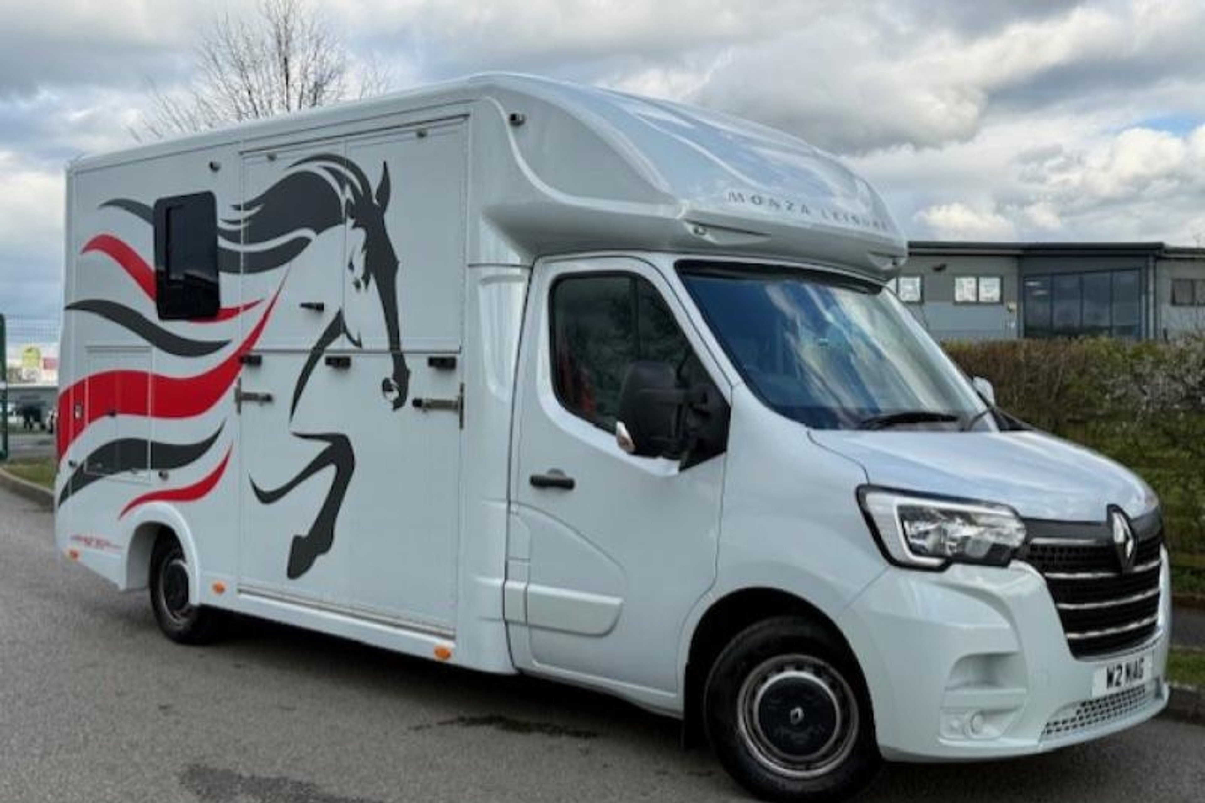 3.5t Renault Master by Monza
