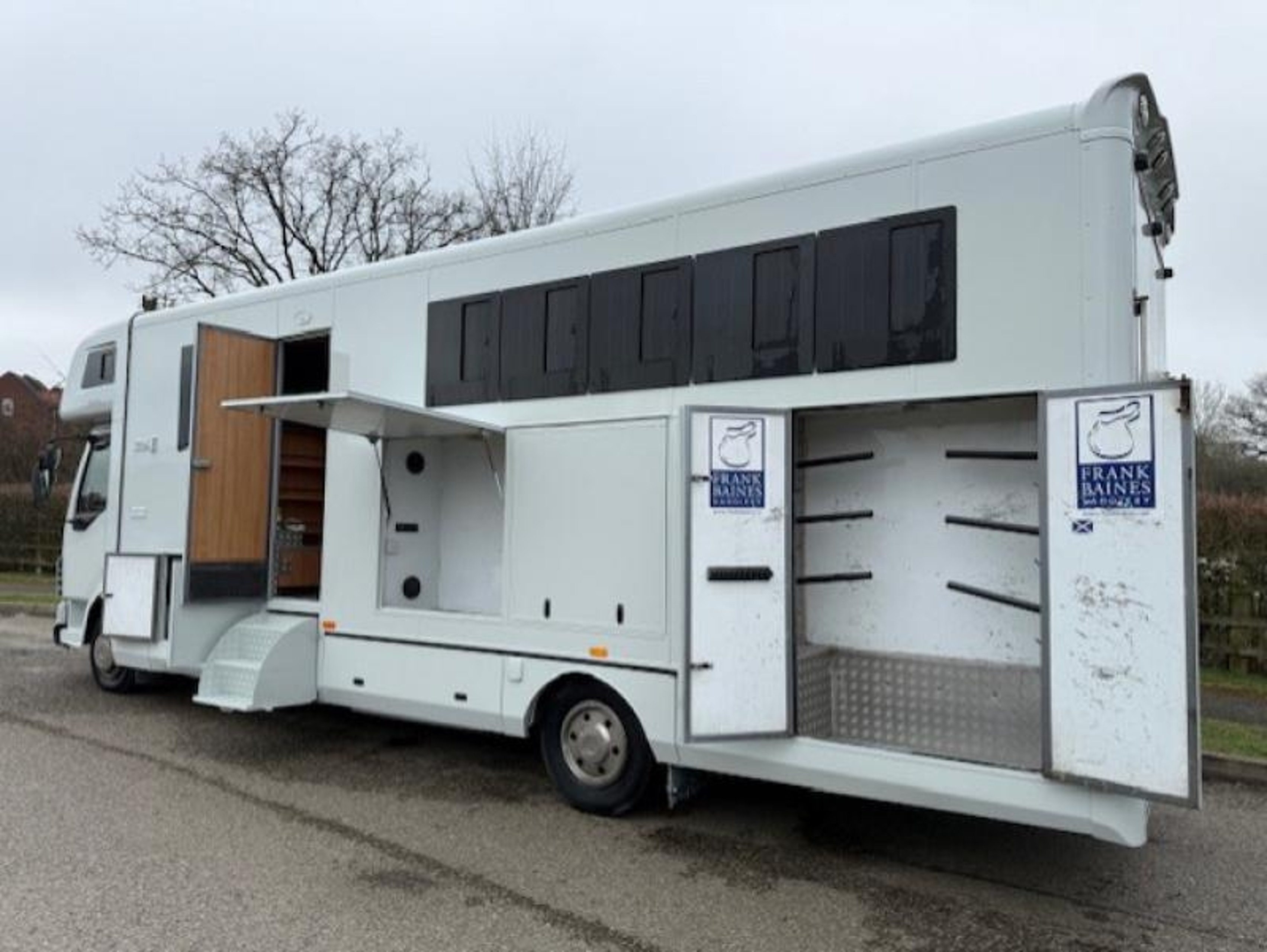 12t DAF Lf 180 by Tristar Horseboxes - image 8 of 18