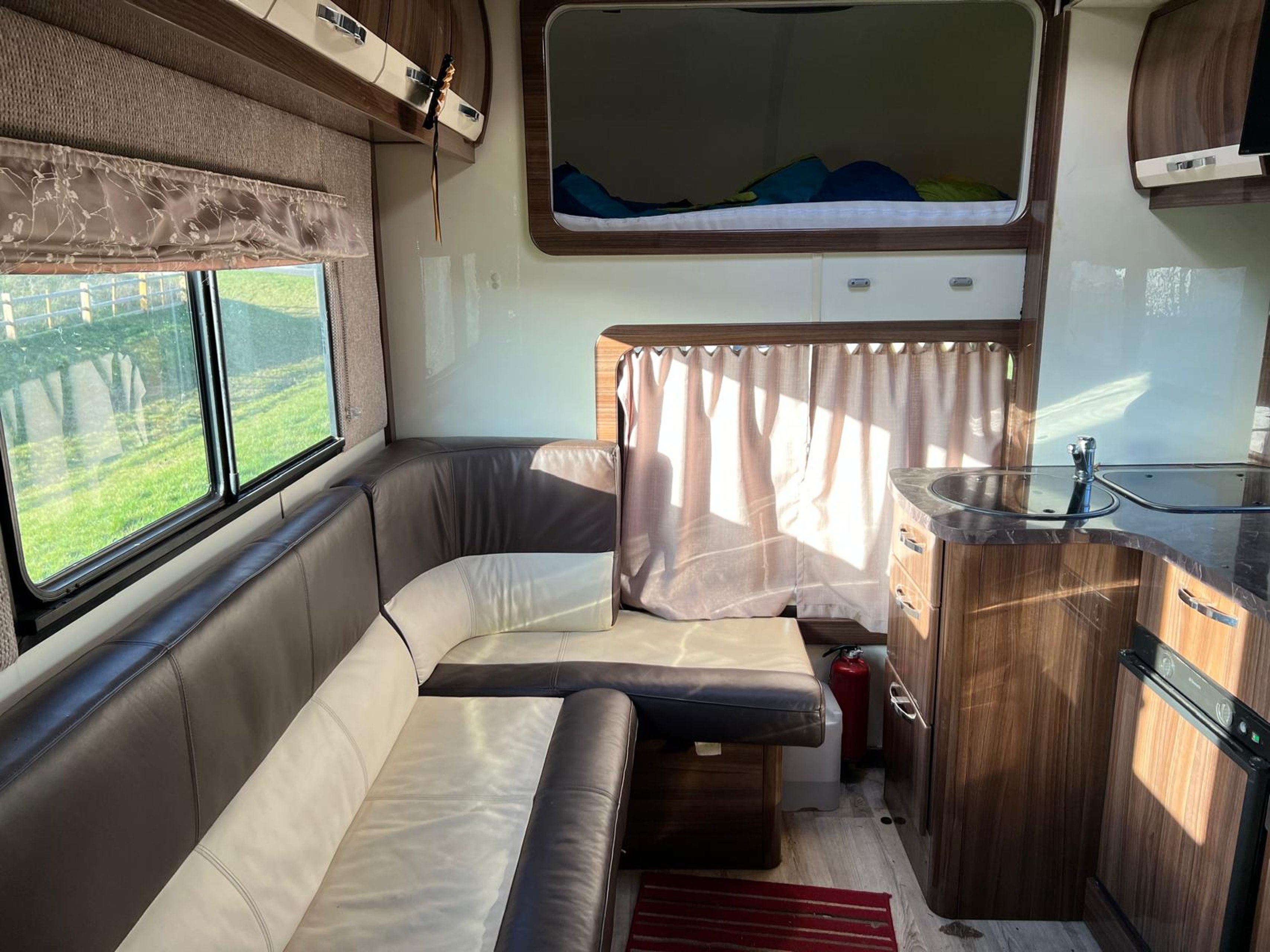 Pre-Owned 7.5T Equi-Trek Endeavour Elite (ref. SH226) - image 10 of 12