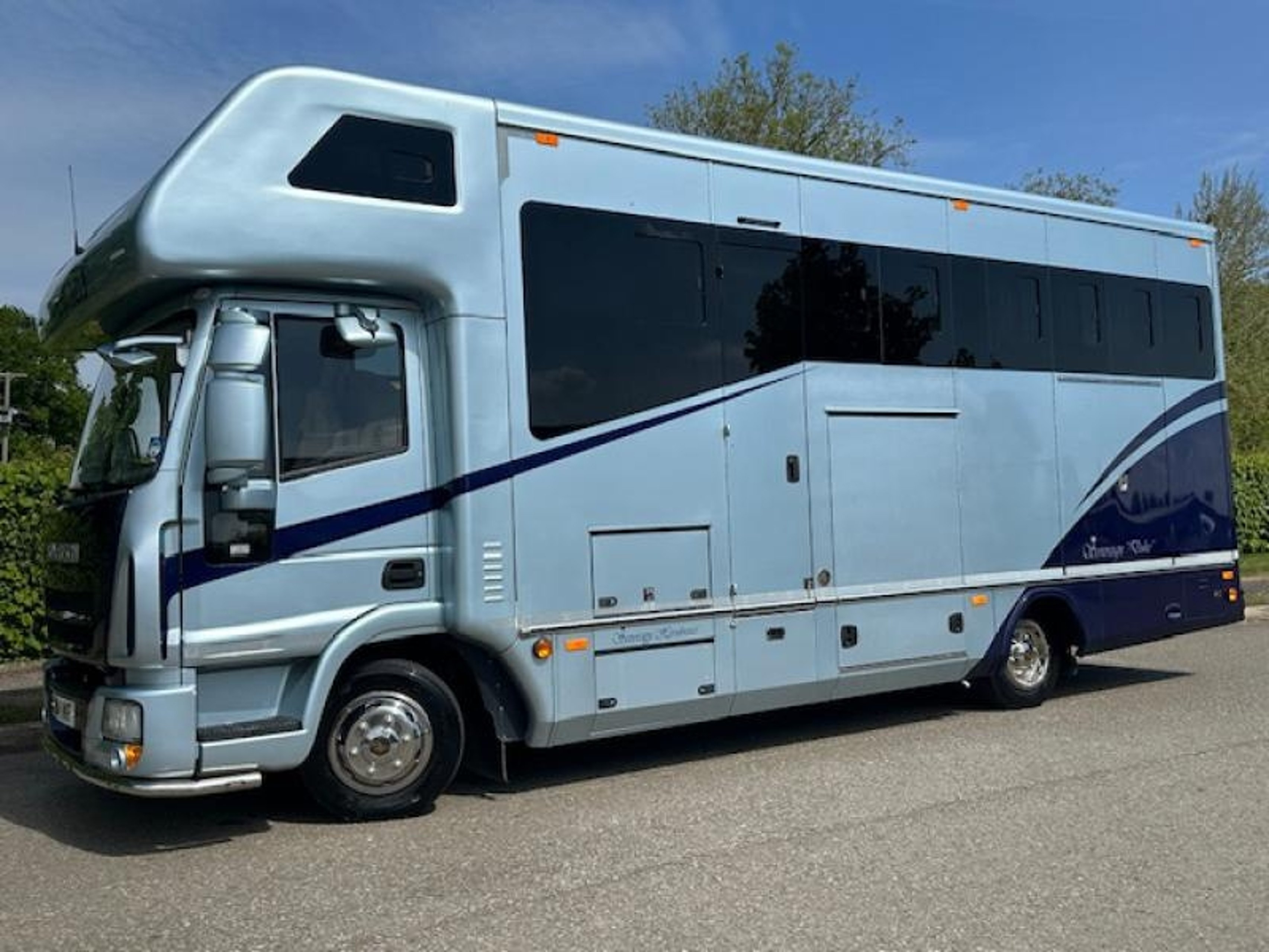7.5t Iveco Eurocargo by Sovereign Horseboxes - image 1 of 15