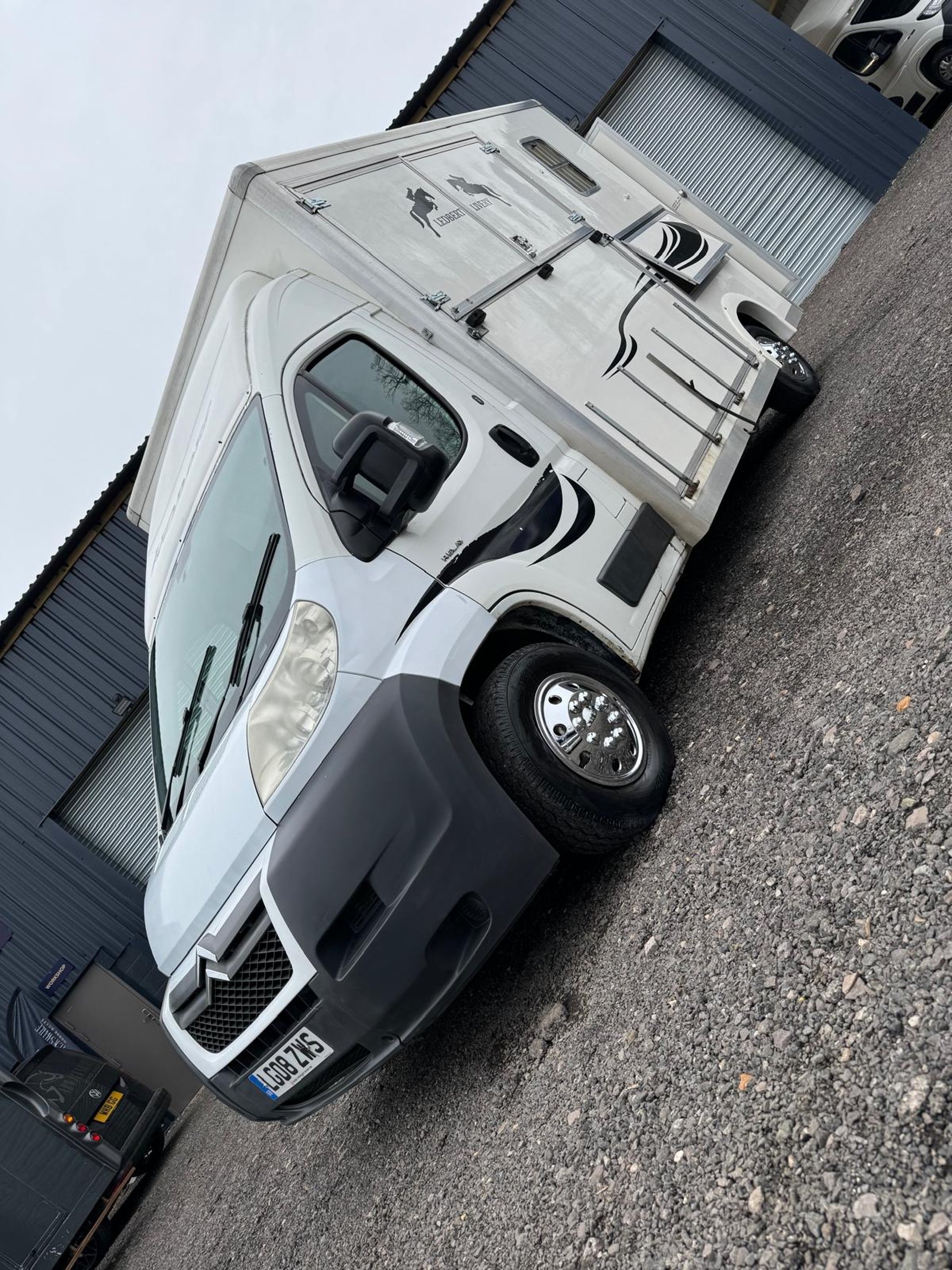 3.5t Citroën Relay - Open Plan Layout - image 2 of 12