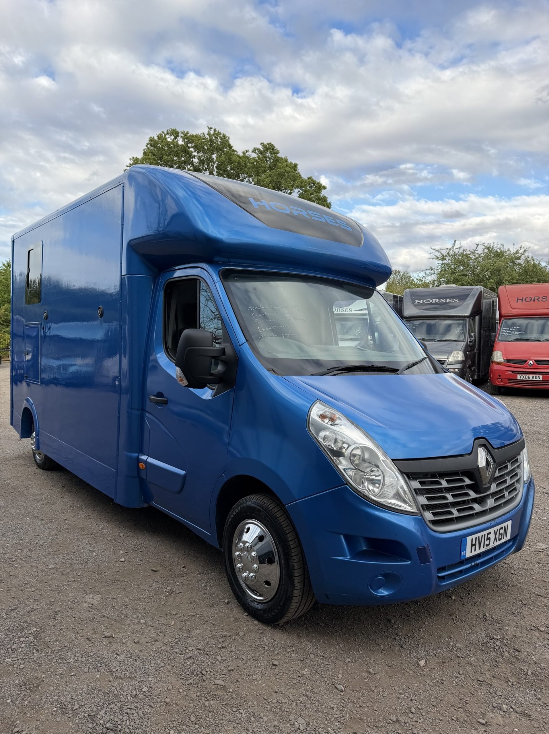 3.5t Renault Master by Cross Country - image 2 of 18