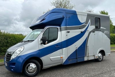 3.5T Vauxhall Movano by Ascot Horseboxes - Long Stall