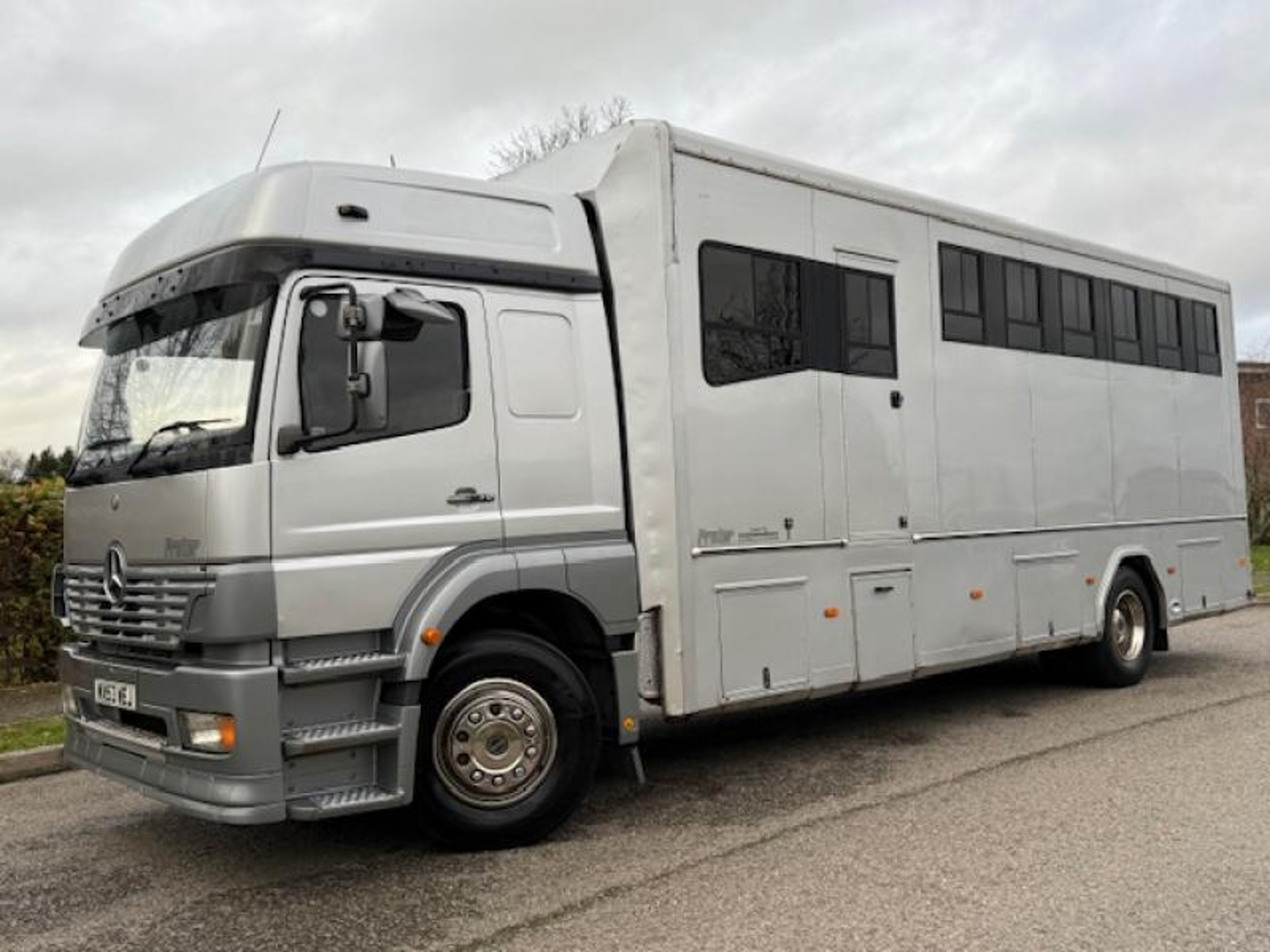 18T Mercedes-Benz Atego by Prater Coach Works - image 14 of 14